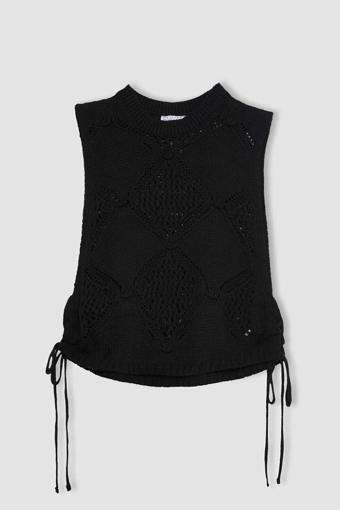 DeFacto Regular Fit Bisiklet Yaka Bağcıklı Triko Siyah Atlet C9016AX24SMBK56