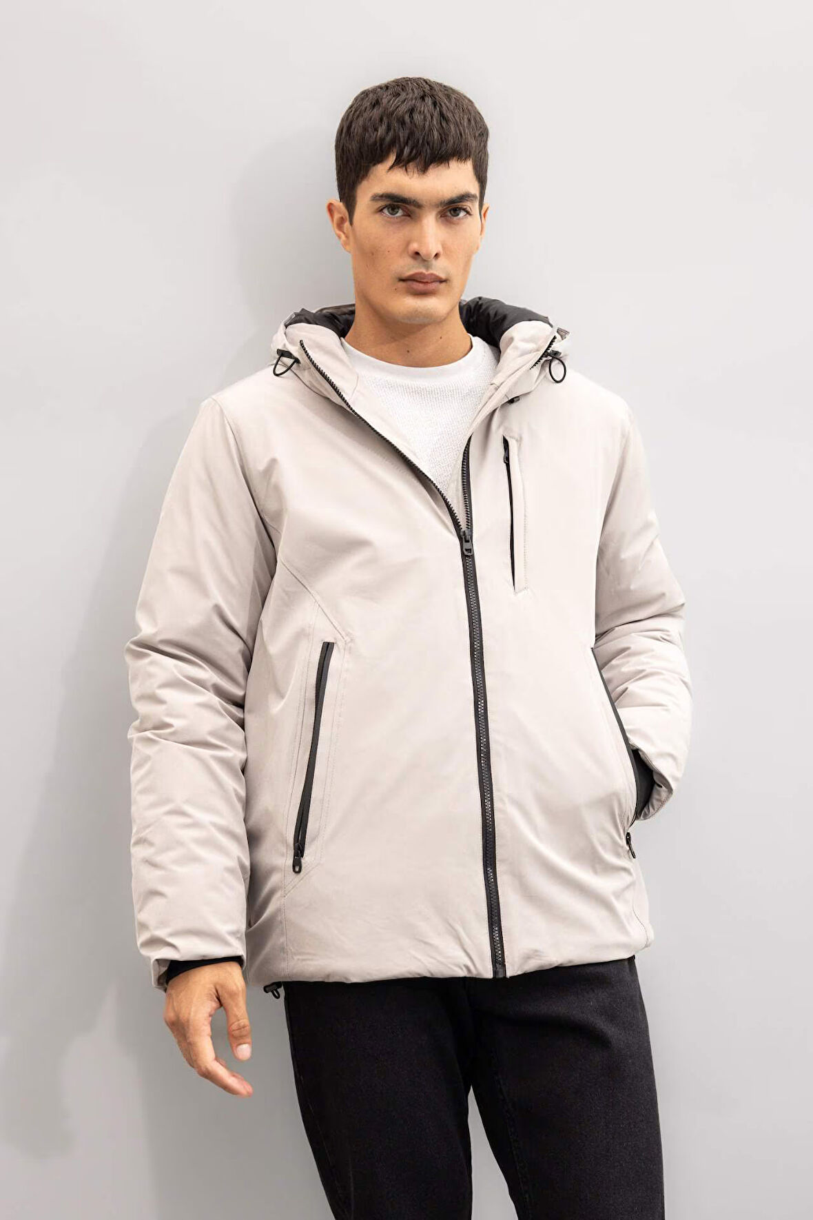 Su İtici Regular Fit Kapüşonlu Fermuarlı Mont
