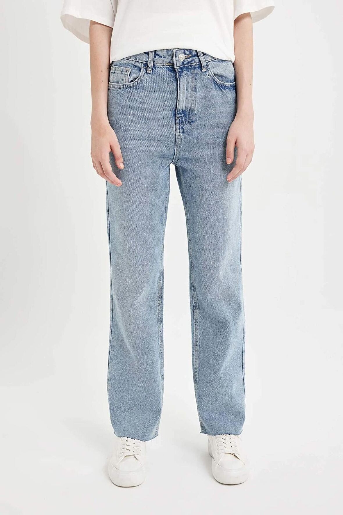 DeFacto Straight Fit Yüksek Bel Bilek Boy Jean Yıkamalı Pantolon C9675AX24HSNM39