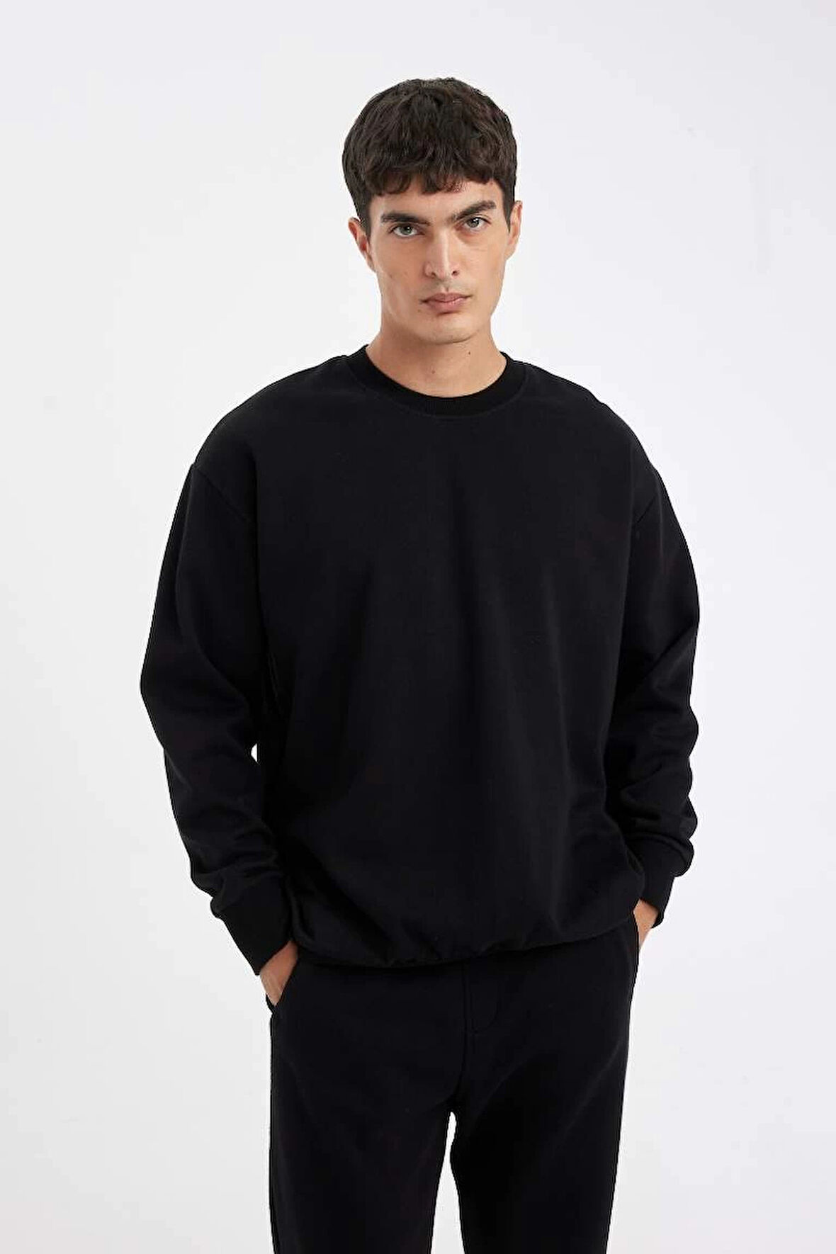 T5139 Siyah Oversize Geniş Kalıp Bisiklet Yaka Kalın Kumaş Basic Düz Sweatshirt