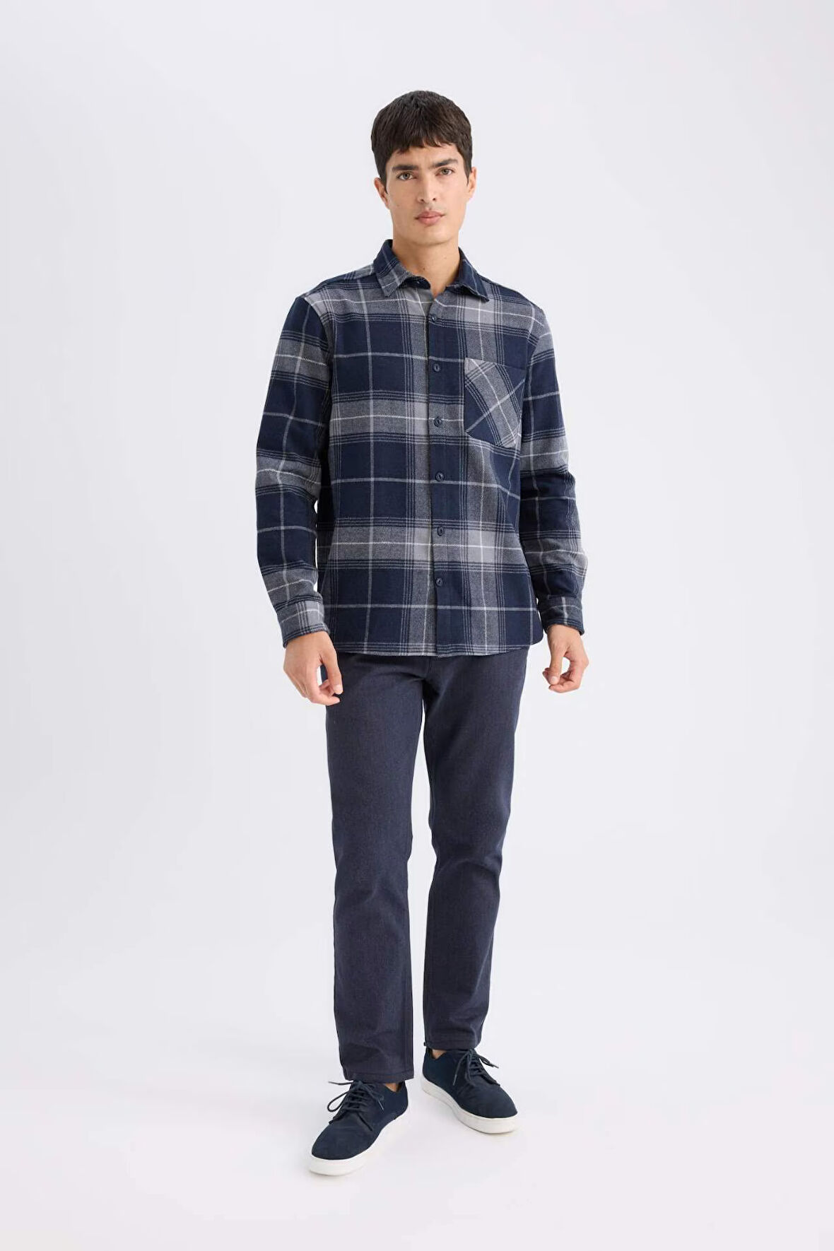 DeFacto Chino Pantolon Regular Fit Normal Kesim Cepli Düz Paça D1050AX24WNNV128