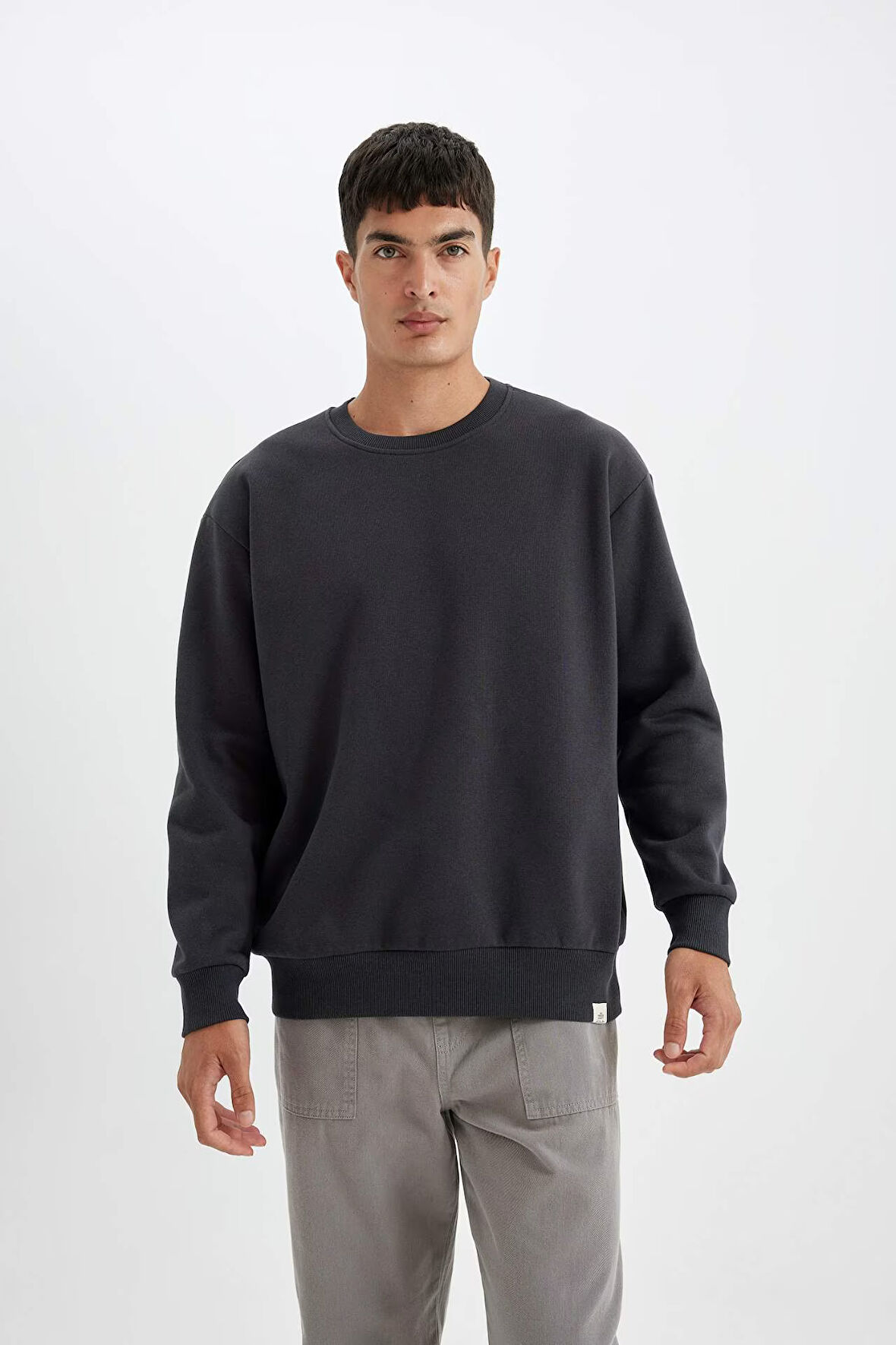 DeFacto Oversize Geniş Kalıp Bisiklet Yaka Kalın Basic Düz Sweatshirt T5139AZ24AUAR191