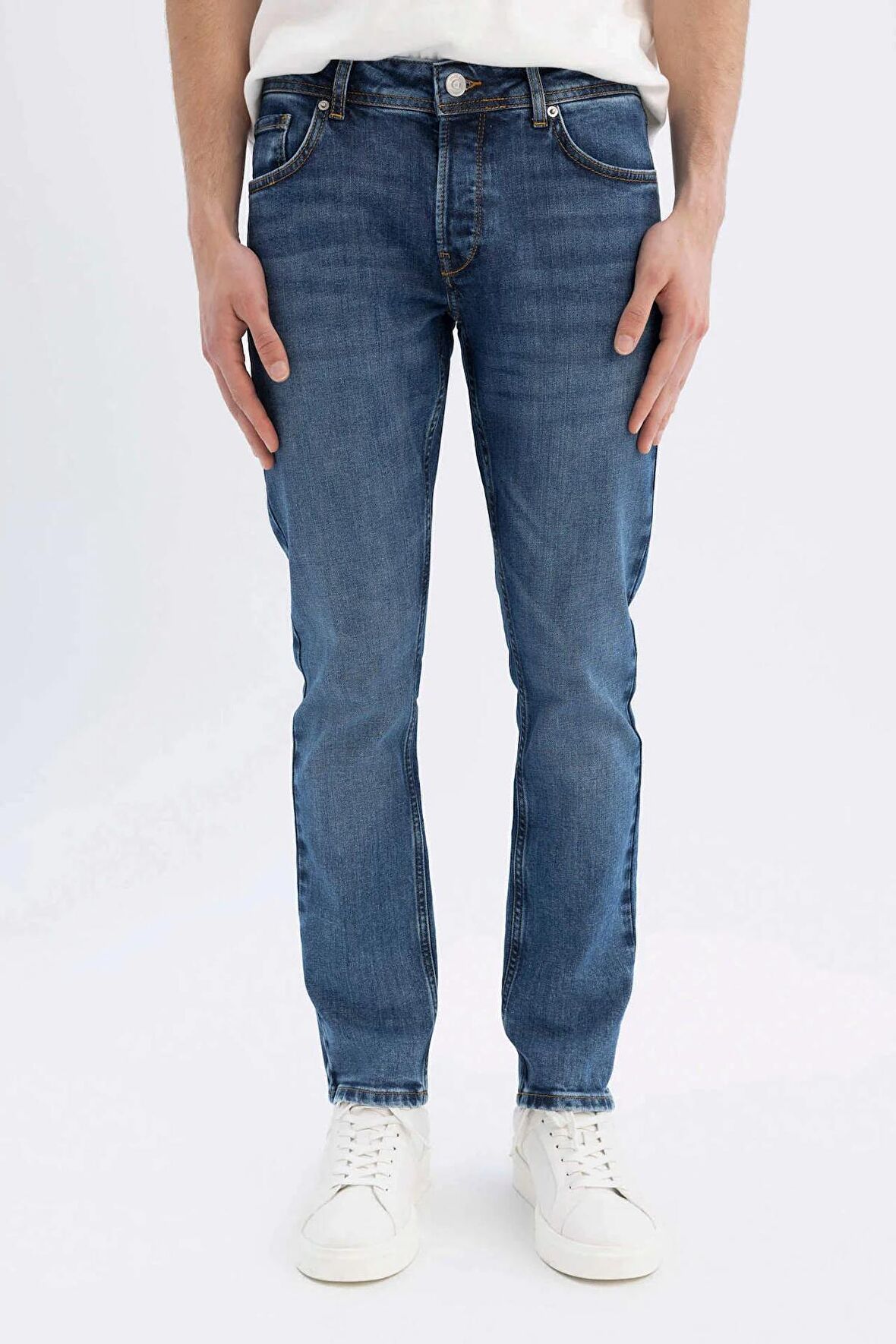 Pedro Slim Fit Dar Kalıp Normal Bel Dar Paça Jean Pantolon