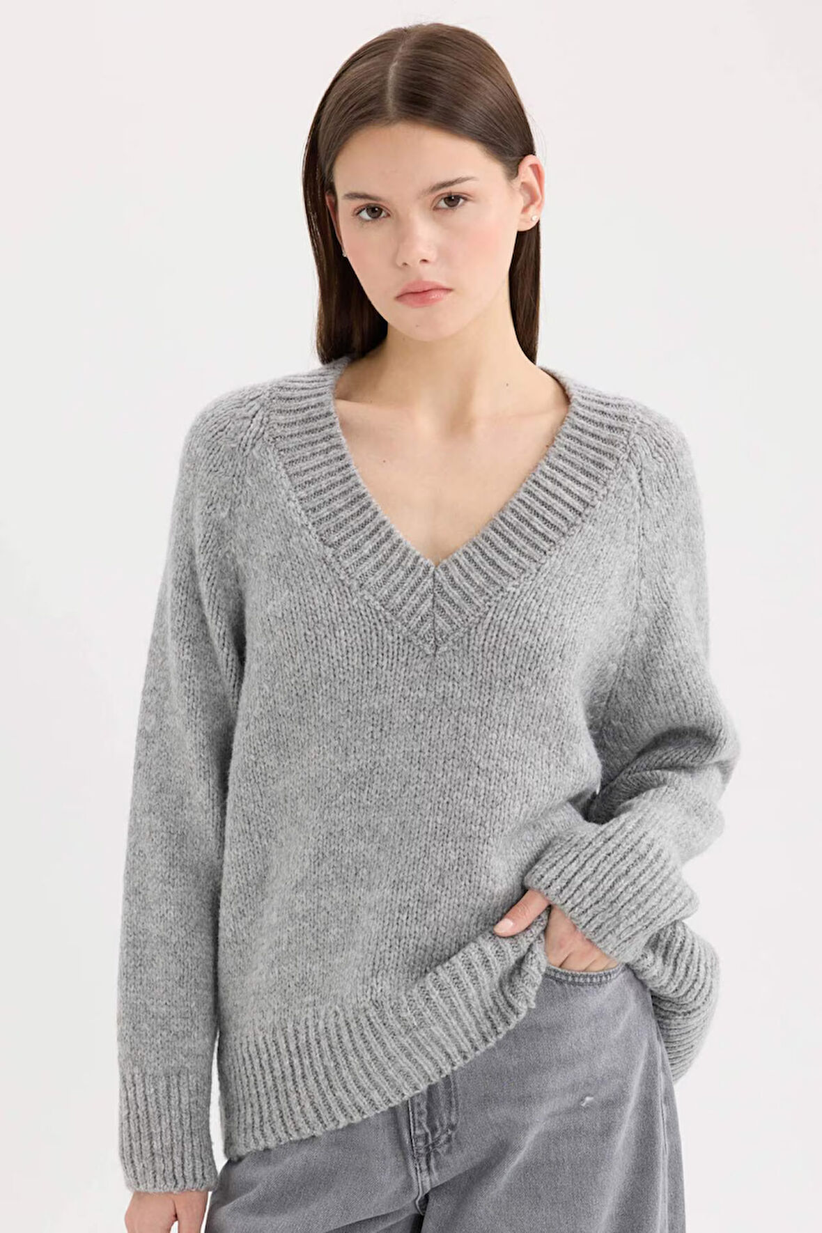 Oversize Geniş Kalıp V Yaka Basic Düz Bordo Triko Kazak