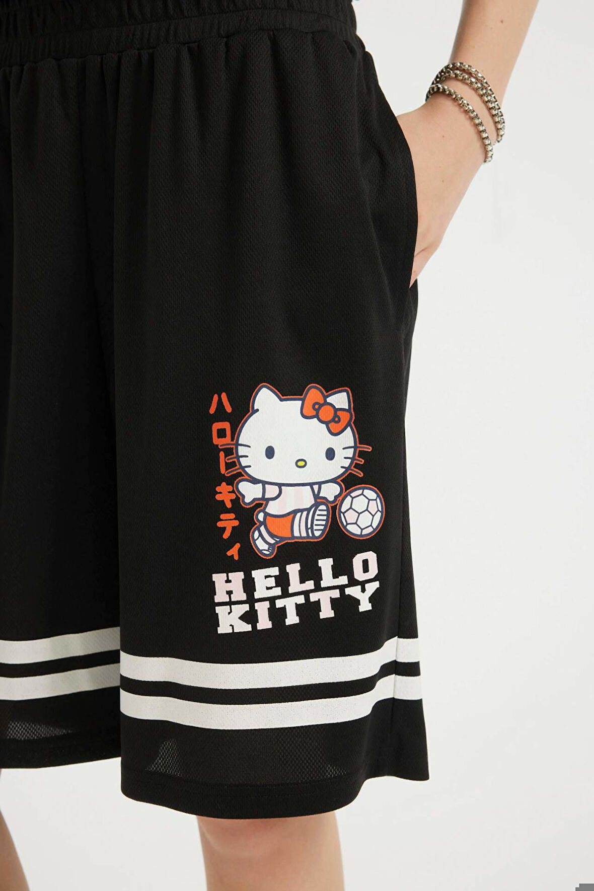 DeFacto Coool Hello Kitty Loose Fit Şort D4218AX24HSBK81