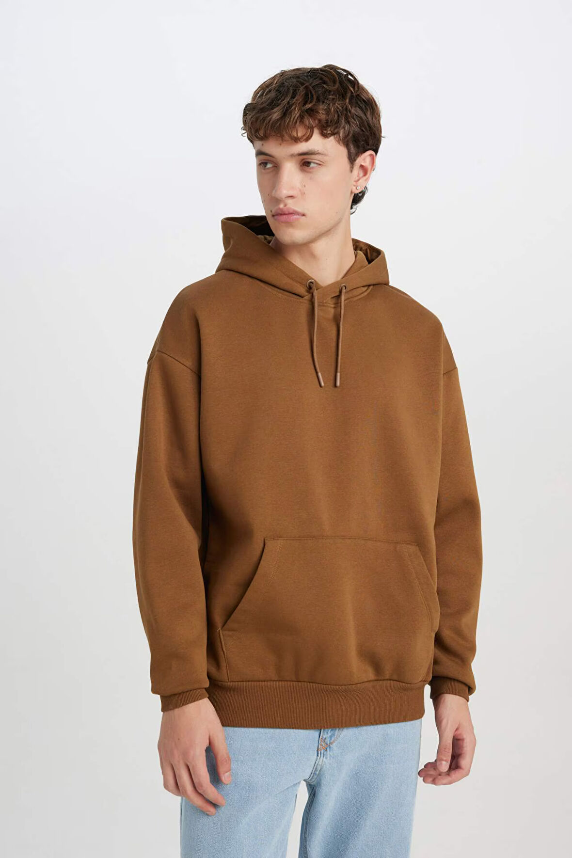 DeFacto Oversize Geniş Kalıp Kapüşonlu Kanguru Cepli Basic Düz Sweatshirt X8287AZ24AUBN550