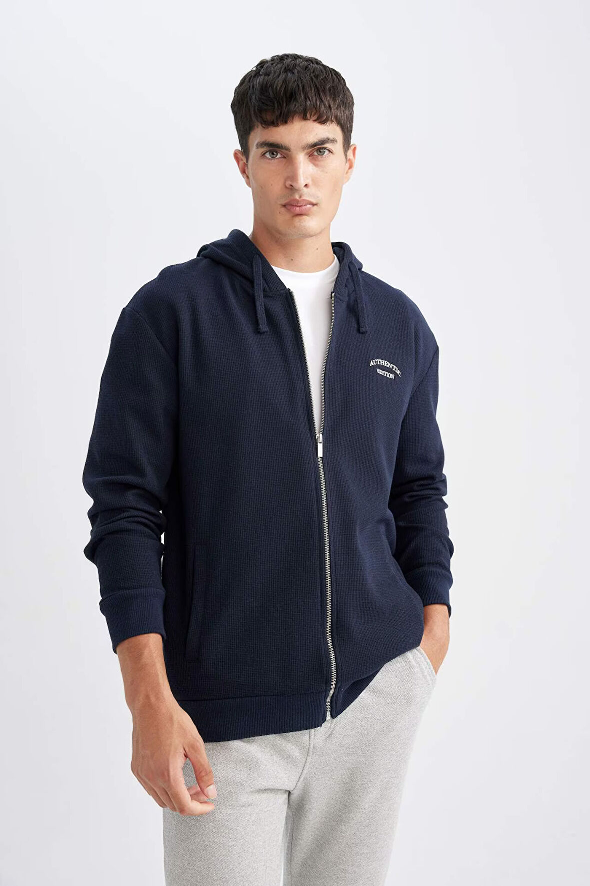 DeFacto Relax Fit Baskılı Kapüşonlu Waffle Fermuarlı Sweatshirt D2629AX24AUNV71