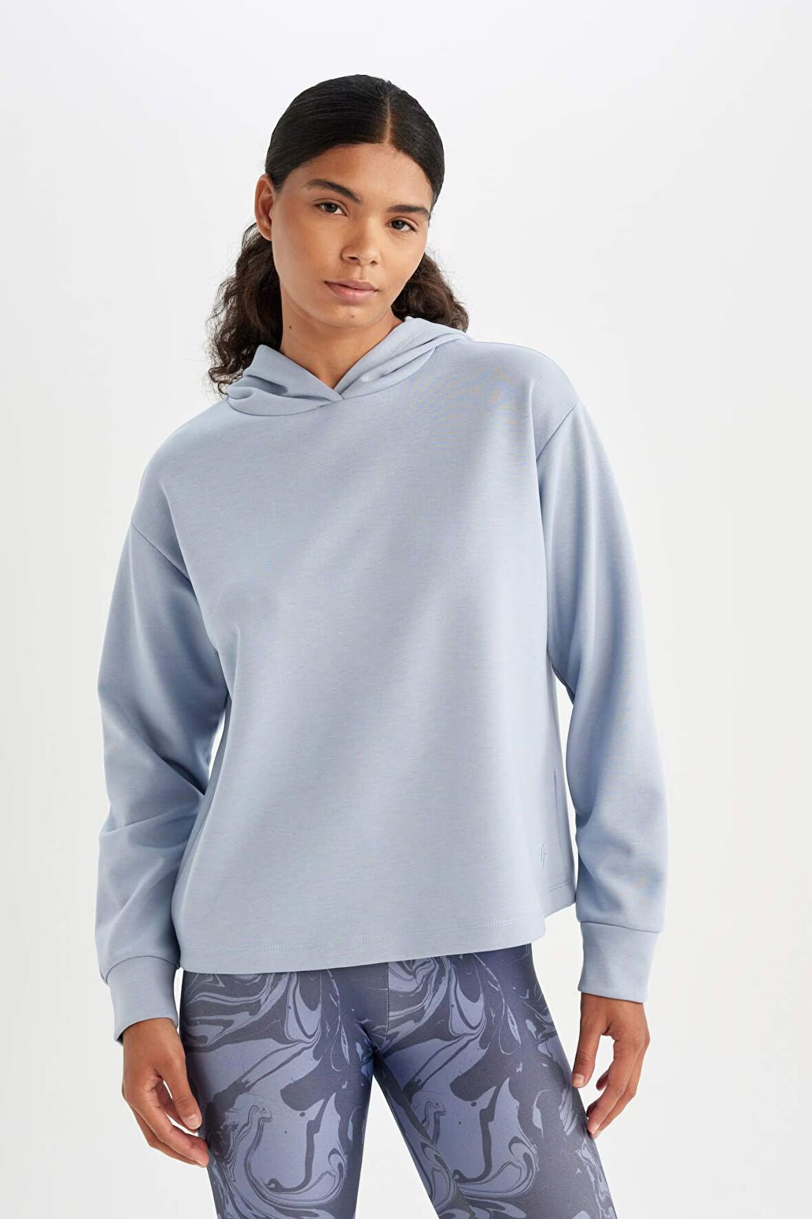 DeFactoFit Standart Fit Kapüşonlu Skuba Dalgıç Kumaş Sporcu Basic Düz Sweatshirt A5626AX24AUBE748