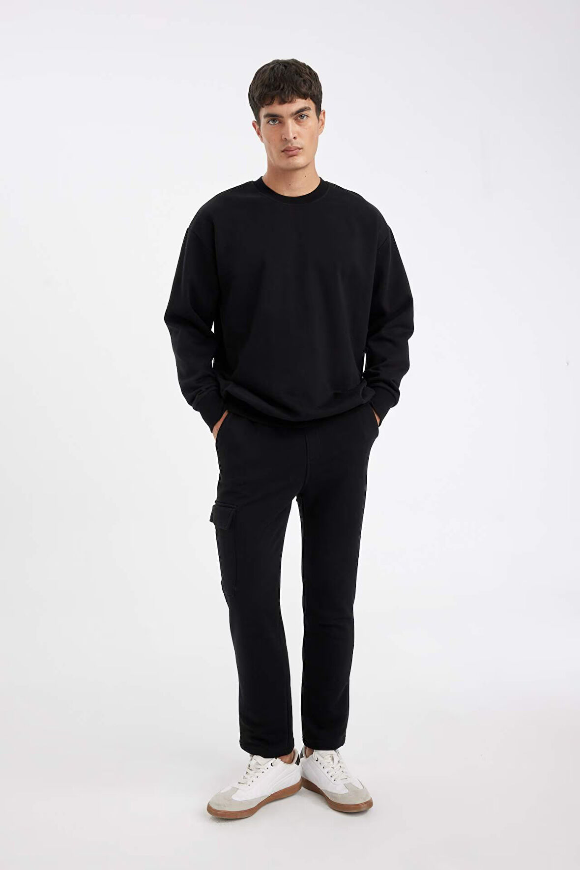 DeFacto Eşofman Altı Slim Fit Dar Kesim Kargo Cepli Düz Paça D6090AX24AUBK81