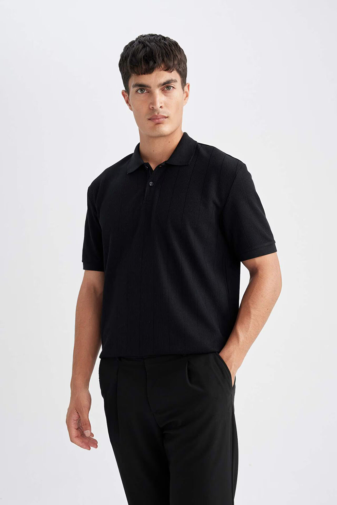 DeFacto New Regular Fit Kısa Kollu Siyah Polo Tişört D5996AX24SMBK81