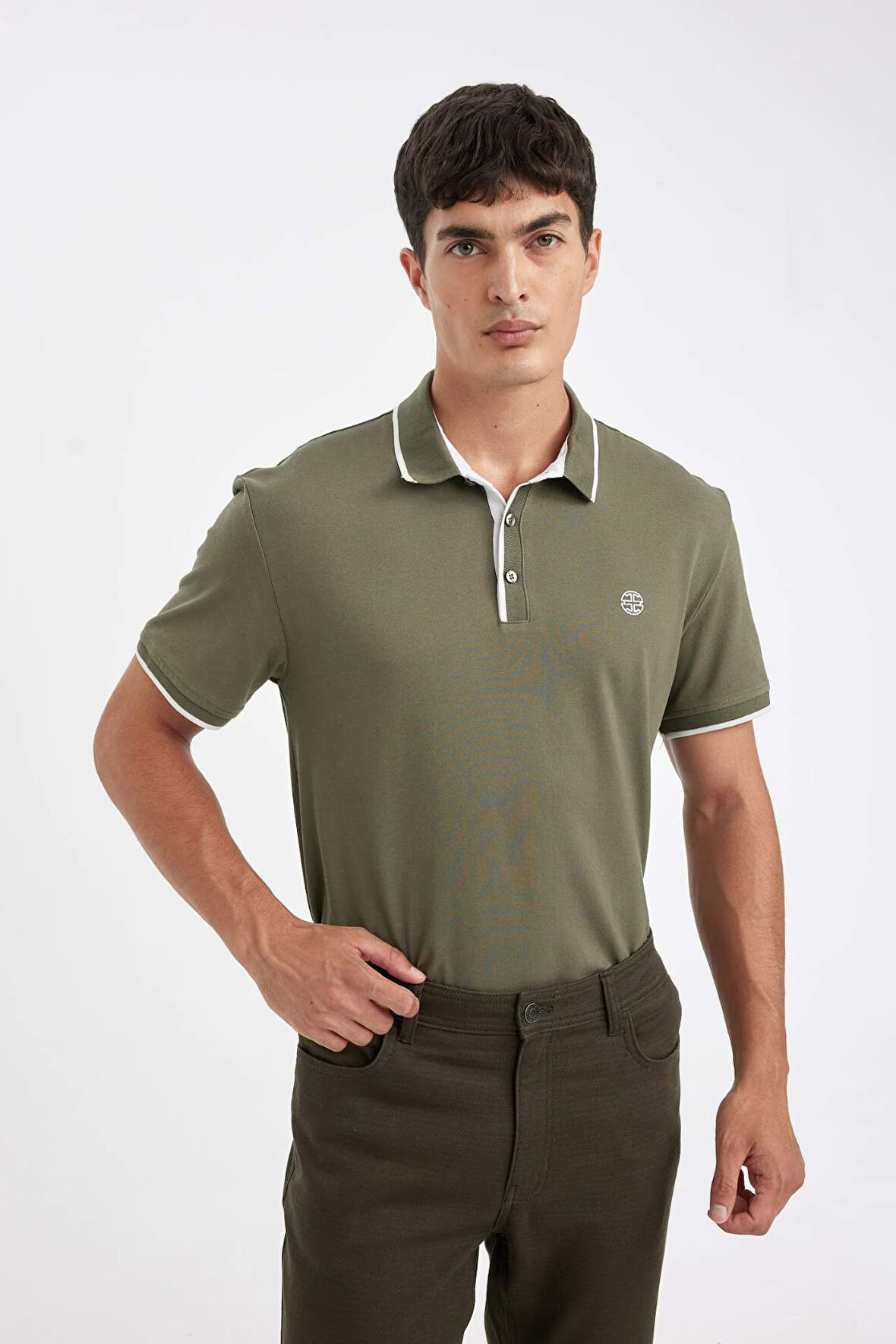 DeFacto New Regular Fit Kısa Kollu Pike Polo Tişört D5993AX24SMKH202