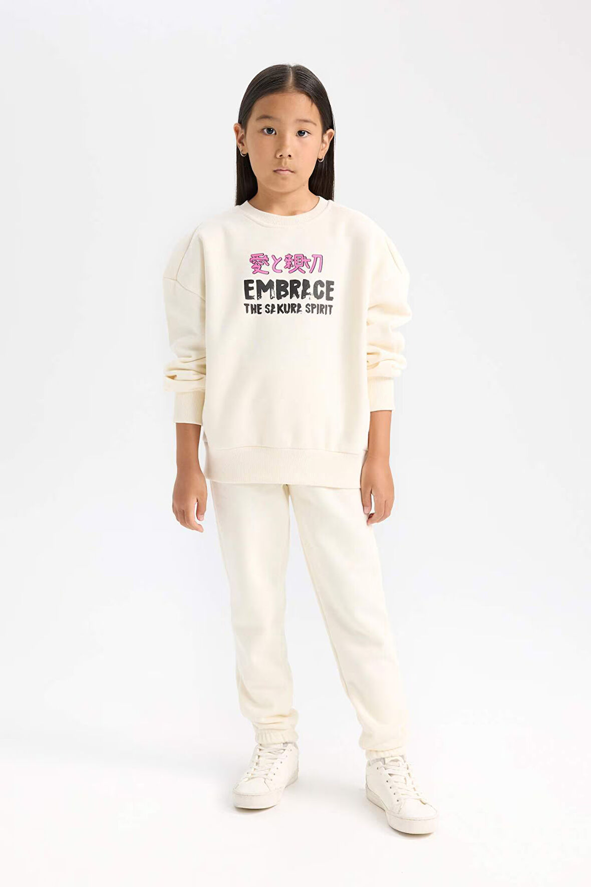 DeFacto Kız Çocuk 2'li Takım Baskılı Kalın Sweatshirt Üst Beli Lastikli Jogger Eşofman Altı D4869A824WNER99