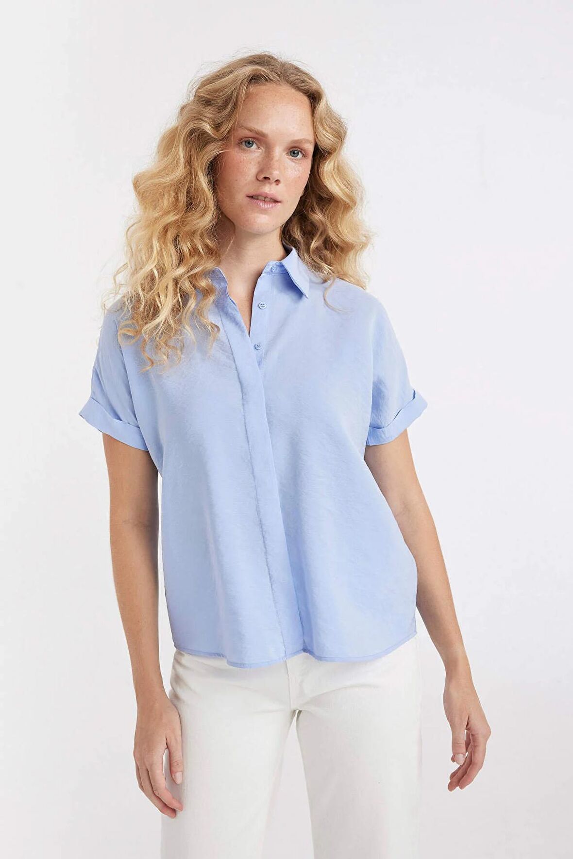 DeFacto Oversize Fit Kısa Kollu Gömlek D3068AX24SMBE305