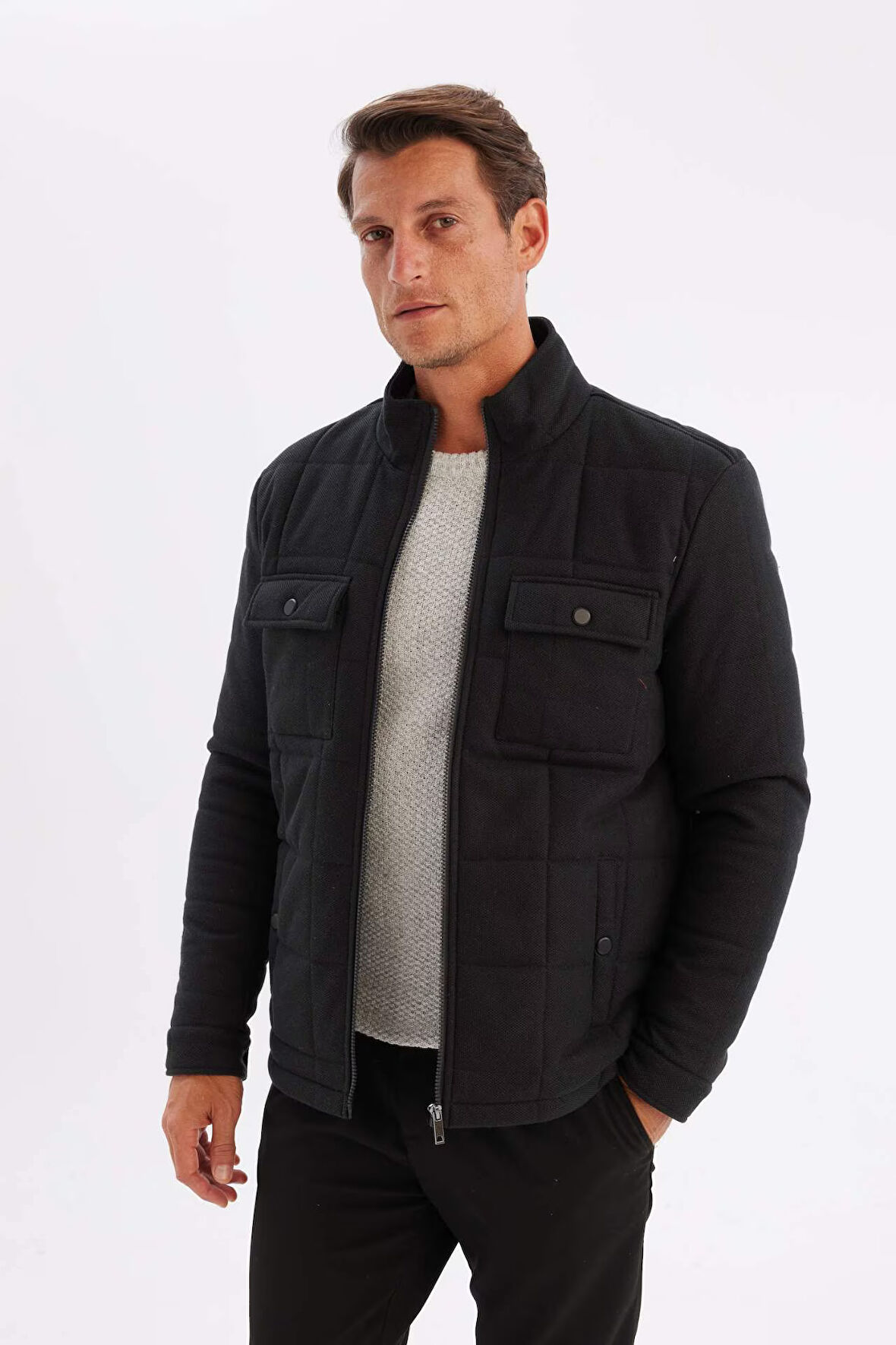 Slim Fit Dar Kesim Dik Yaka Astarlı Cepli Fermuarlı Mont