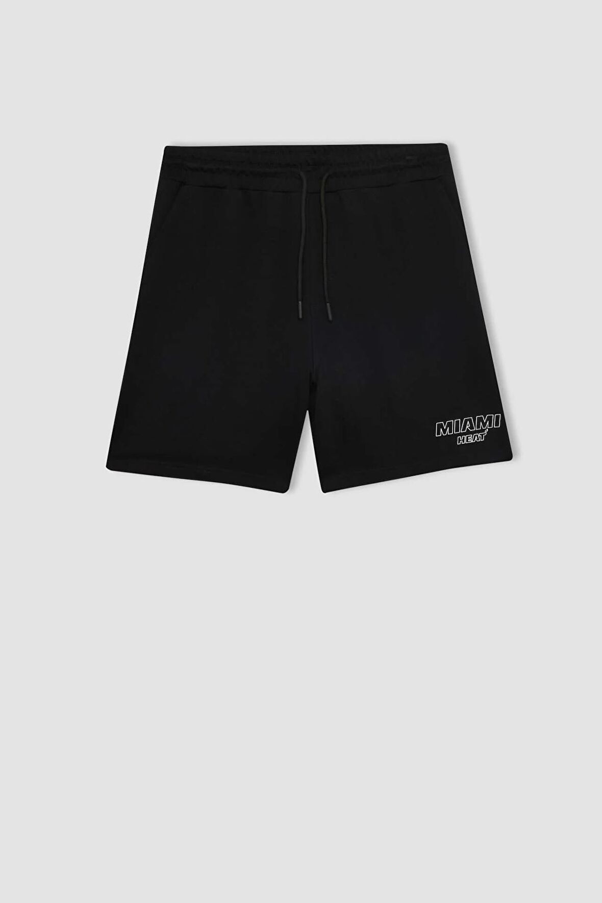DeFactoFit NBA Miami Heat Standart Fit Kısa Paça Şort B9915AX24SMBK81