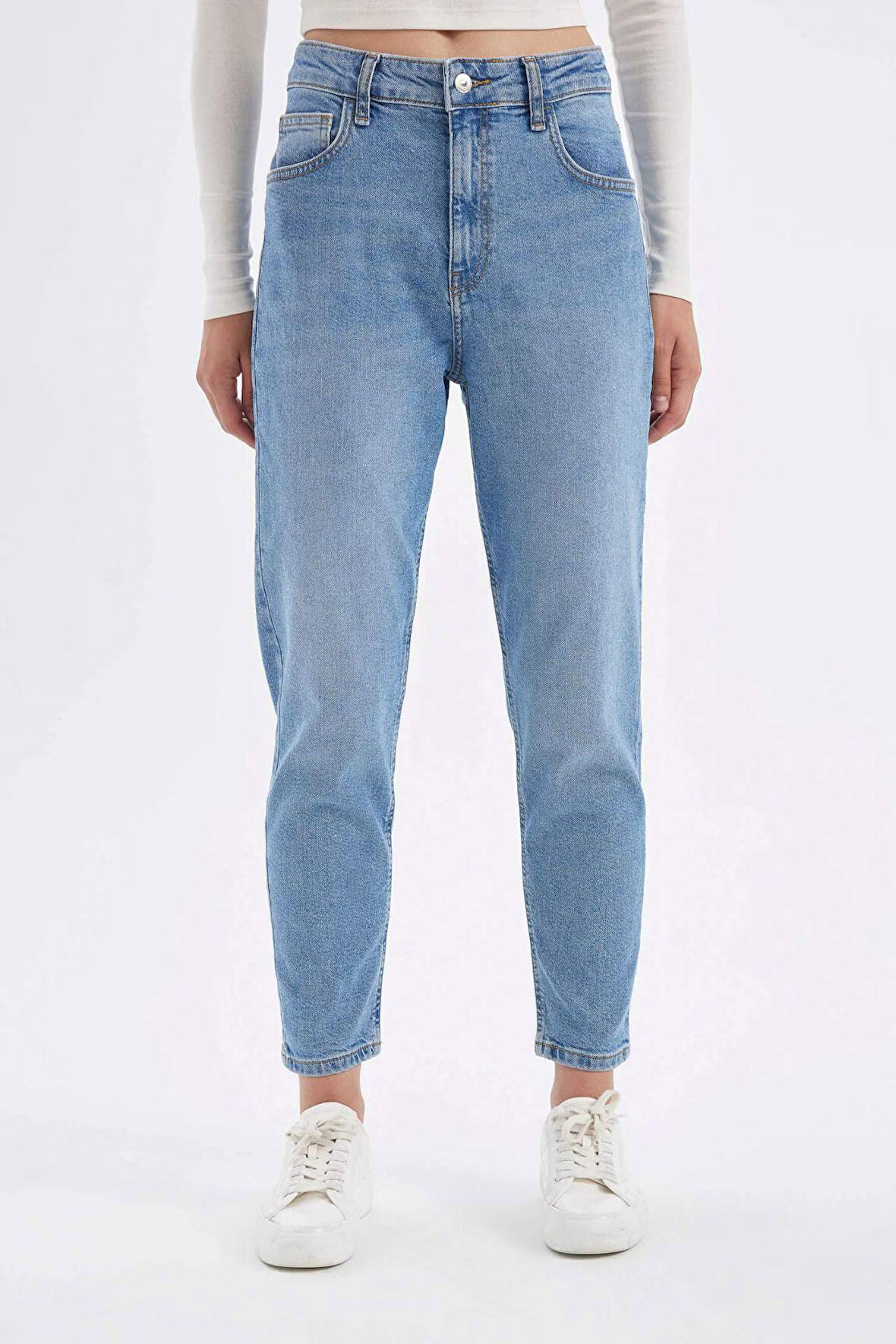 DeFacto Lina Comfort Mom Yüksek Bel Bilek Boy Jean Yıkamalı Pantolon C7613AX24AUNM39