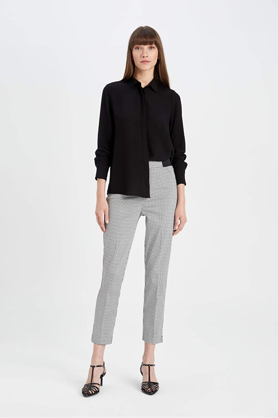 DeFacto Sigaret Saten Kumaş Pantolon Desenli Normal Bel Beli Lastikli Düz Paça J8741AZ24WNBK81