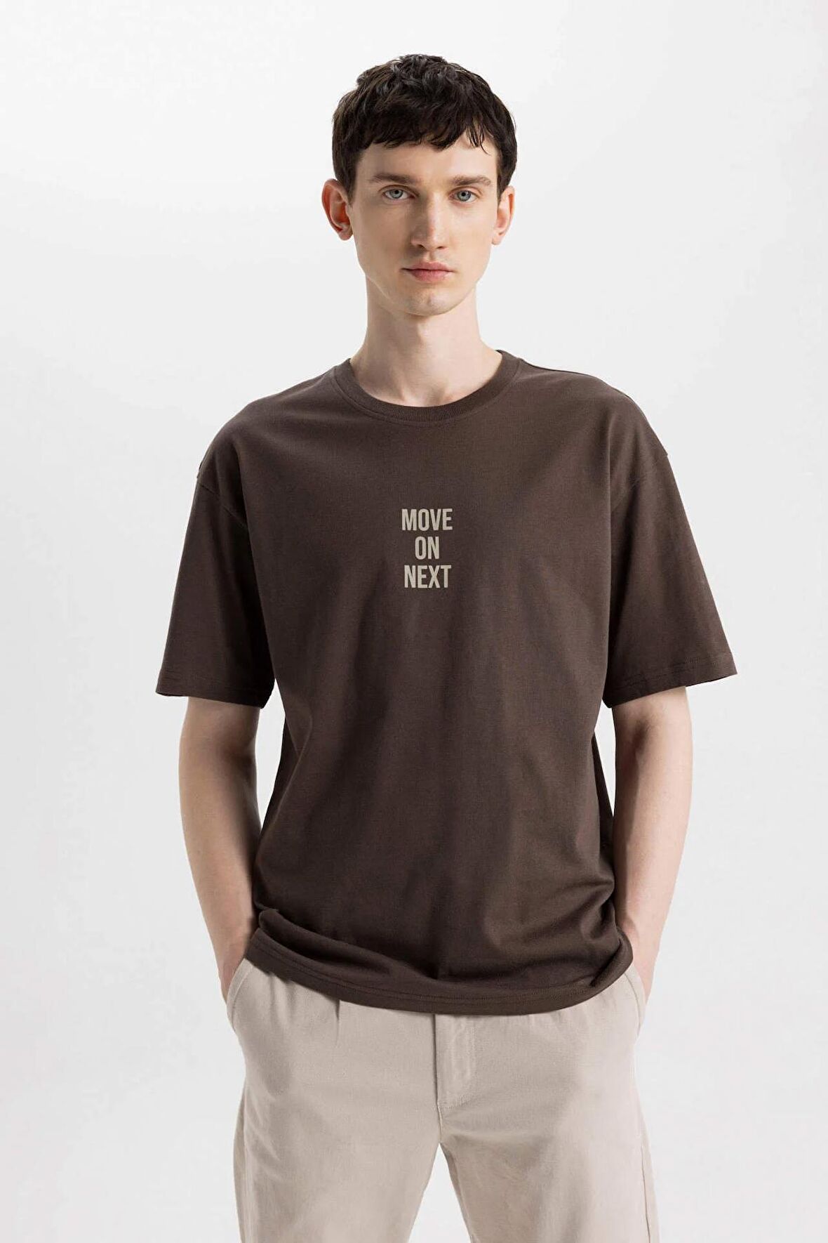 Relax Fit Bisiklet Yaka Baskılı Kısa Kollu Tişört