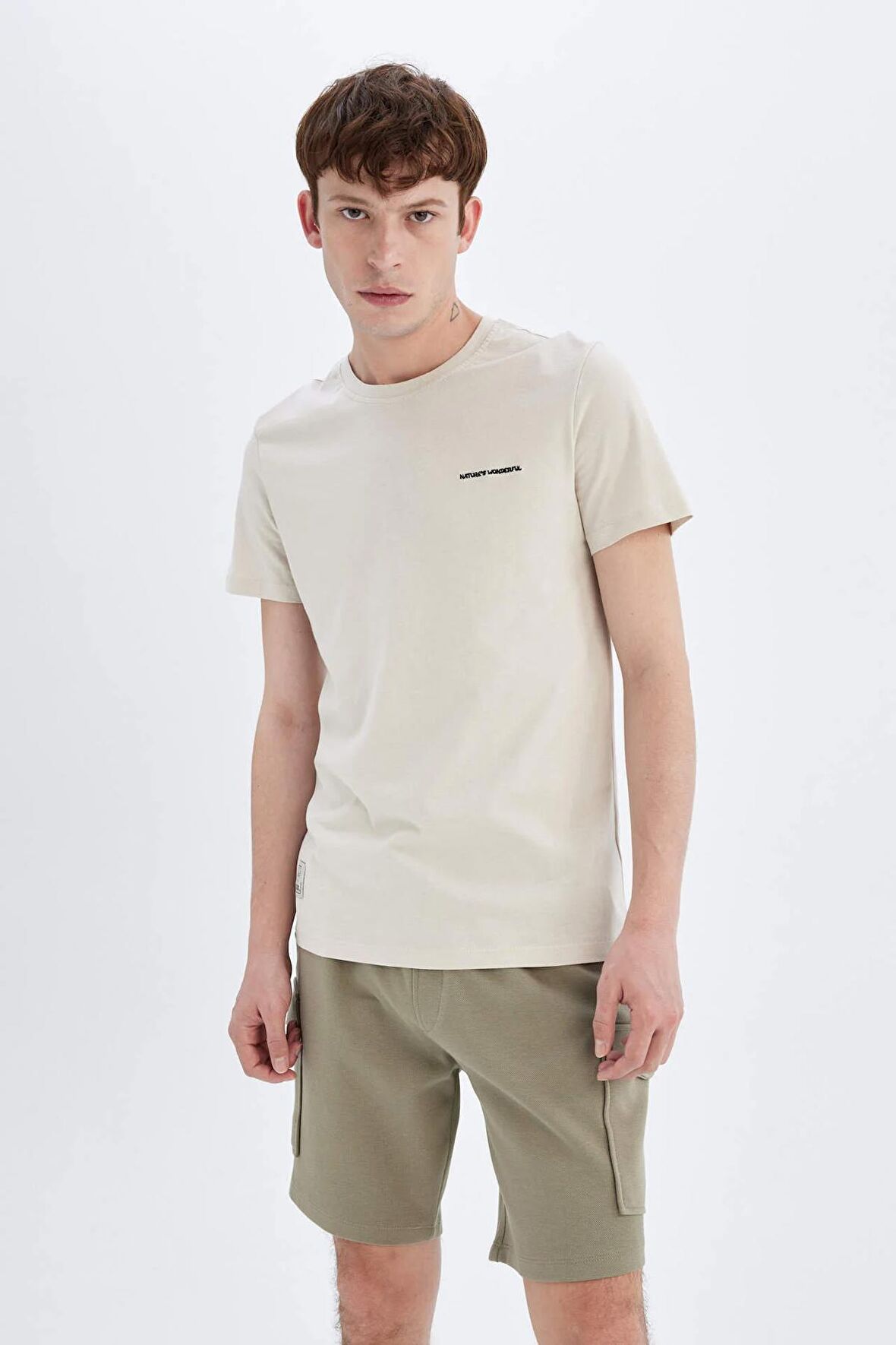 DeFacto Slim Fit Bisiklet Yaka Baskılı Kısa Kollu Tişört C3947AX24SMBG700