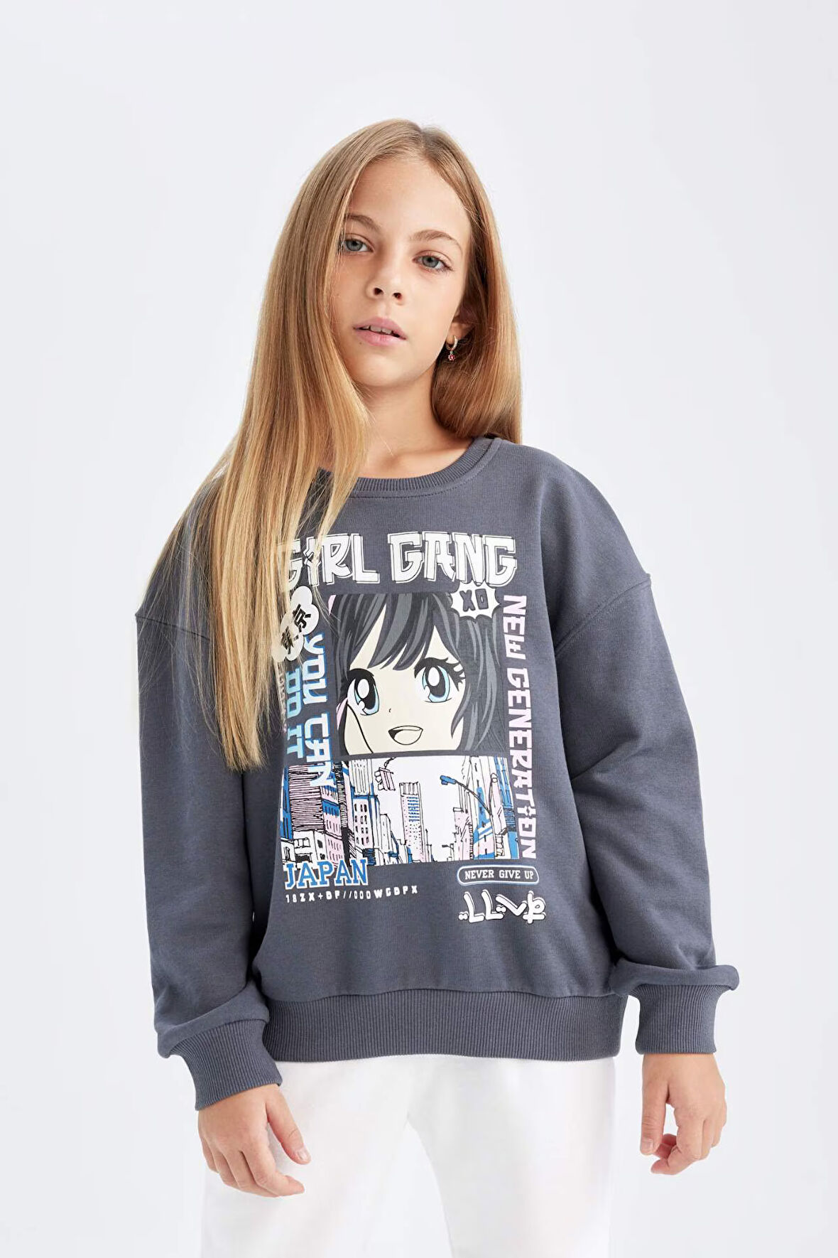 DeFacto Kız Çocuk Antrasit Oversize Geniş Kalıp Bisiklet Yaka Baskılı Sweatshirt D0610A824AUAR31