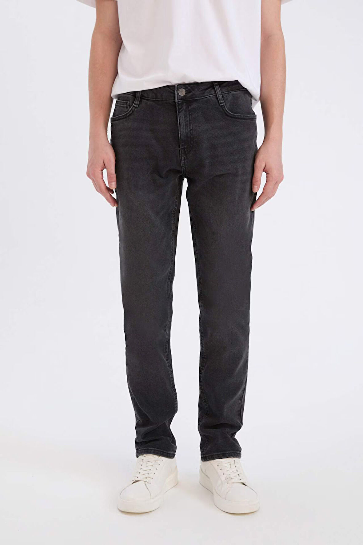 Pedro Slim Fit Dar Kalıp Normal Bel Dar Paça Jean Pantolon