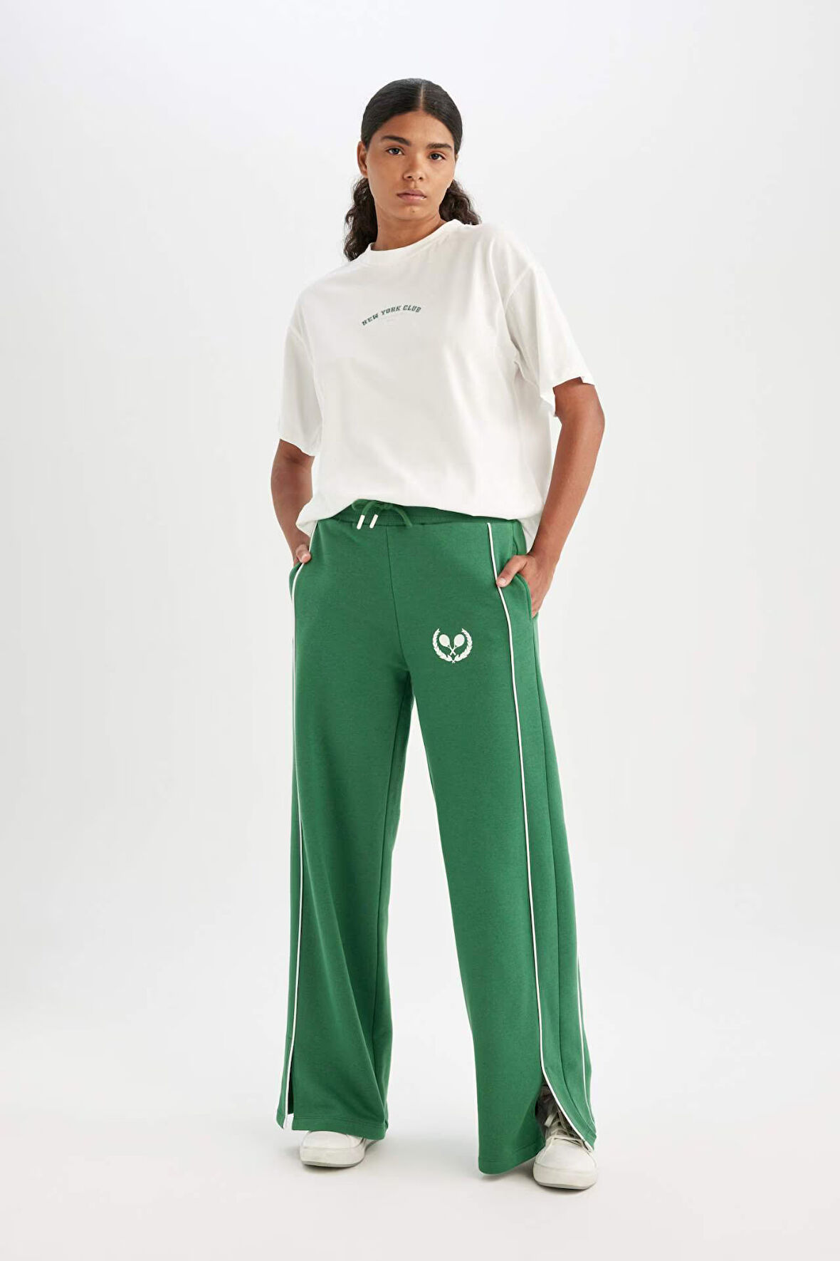 DeFactoFit Wide Leg Geniş Paça Uzun Boy Sporcu Eşofman Altı D1705AX24AUGN1246