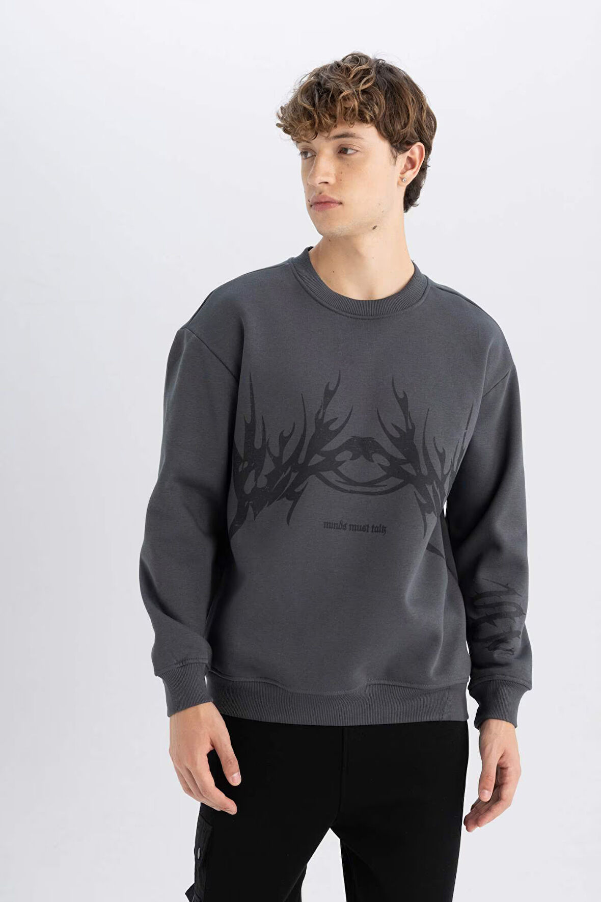 DeFacto Boxy Fit Bisiklet Yaka Baskılı Sweatshirt D2023AX24AUAR231