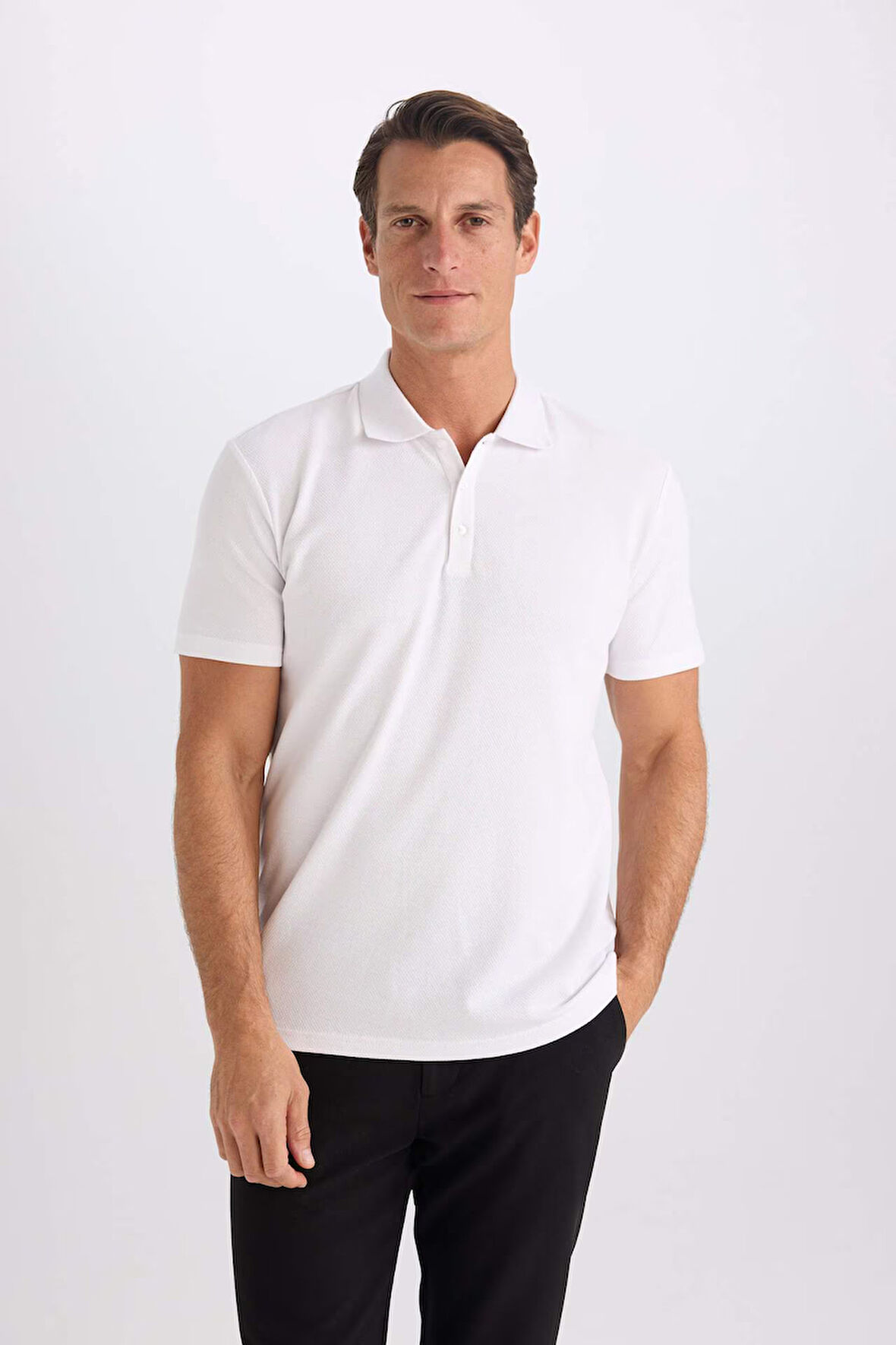DeFacto Slim Fit Dar Kesim Kısa Kollu Pamuklu Basic Düz Polo Tişört M6609AZ25SPWT34