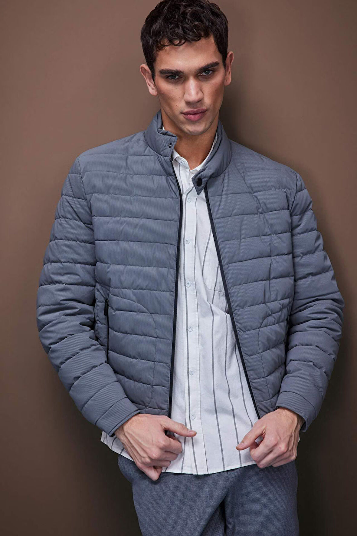 DeFacto Slim Fit Dar Kesim Dik Yaka Fermuarlı Mont D7497AX25SPGR221