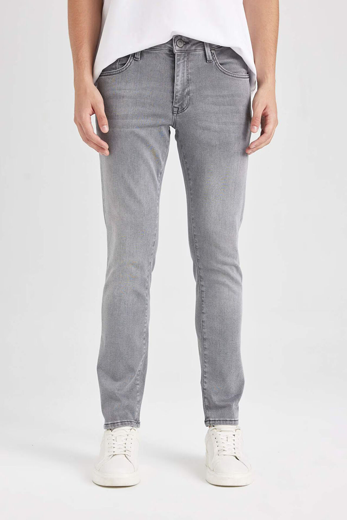 Pedro Slim Fit Dar Kalıp Normal Bel Dar Paça Jean Pantolon