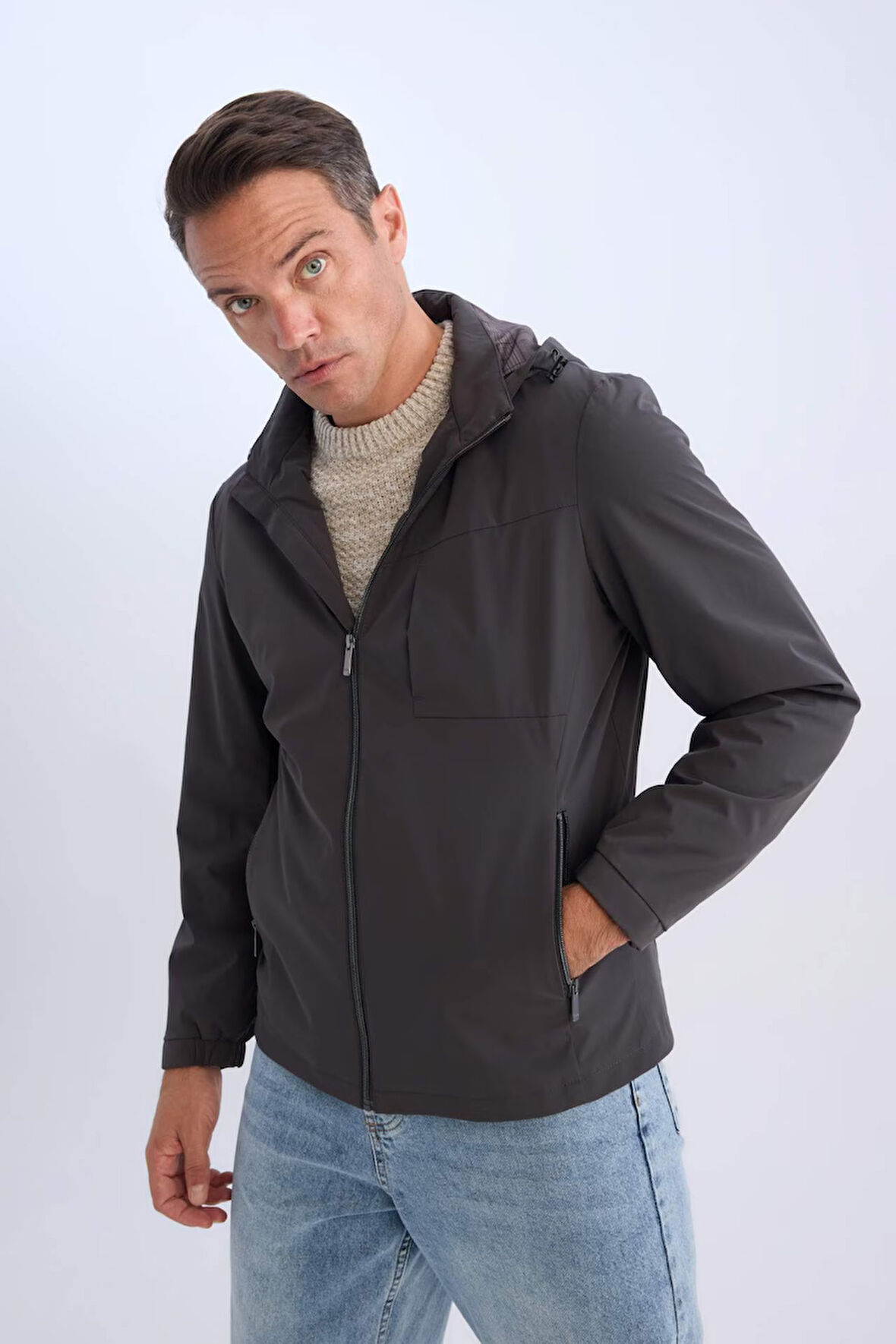 DeFacto Slim Fit Dar Kesim Kapüşonlu Astarlı Fermuarlı Cepli Mevsimlik Mont D7451AX25SPAR104