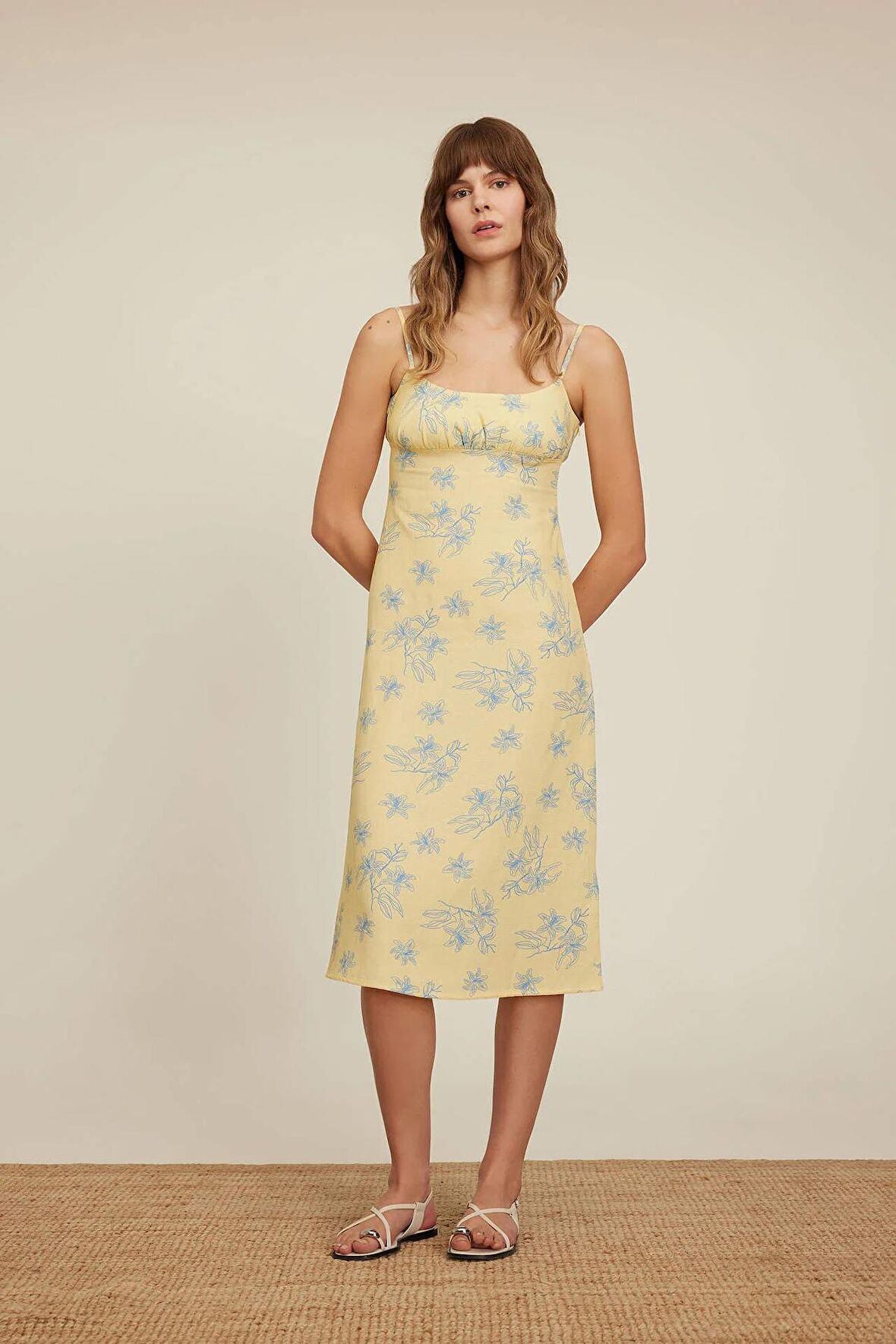 A Kesim Askılı Floral Keten Askılı Midi Elbise