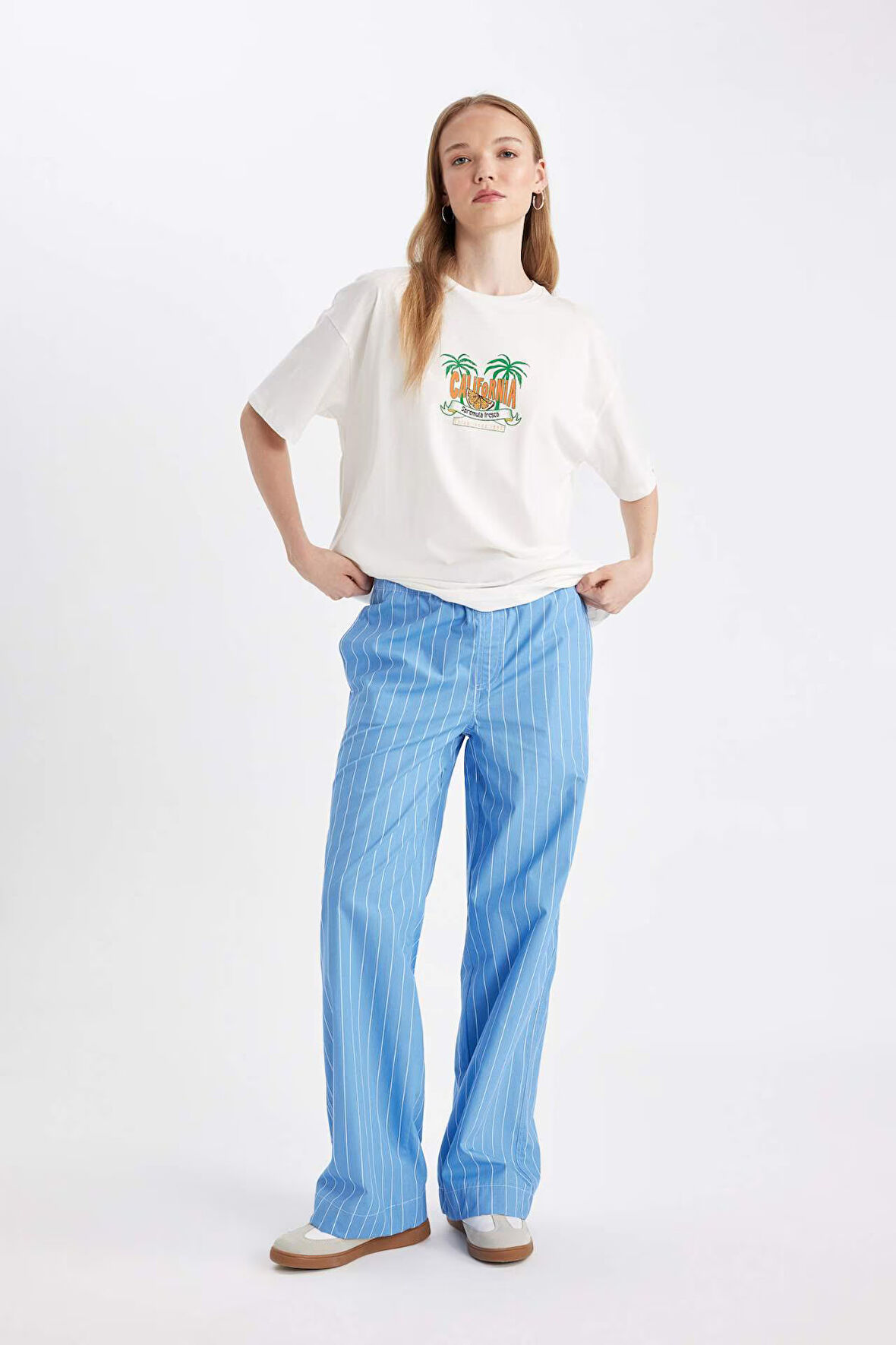 DeFacto Coool Straight Fit Çizgili Normal Bel Poplin Pantolon D4855AX24HSBE86