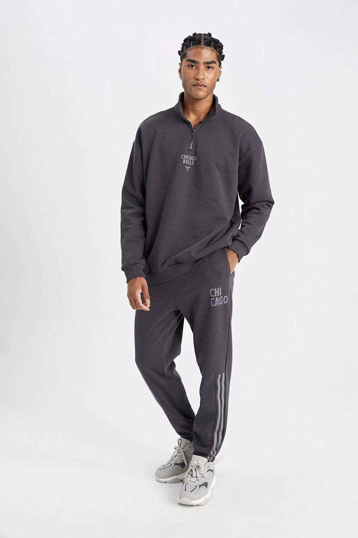DeFactoFit NBA Chicago Bulls Standart Fit Cepli Düz Paça Kalın Jogger Eşofman Altı C9265AX24AUAR231