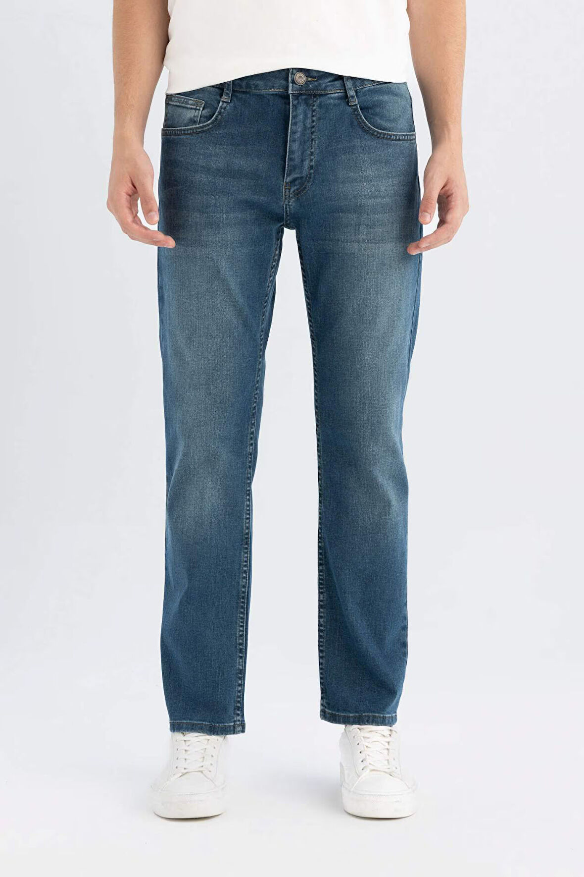 DeFacto Sergio Regular Fit Normal Bel Boru Paça Düz Paça Jean Pantolon R9026AZ24AUNM41