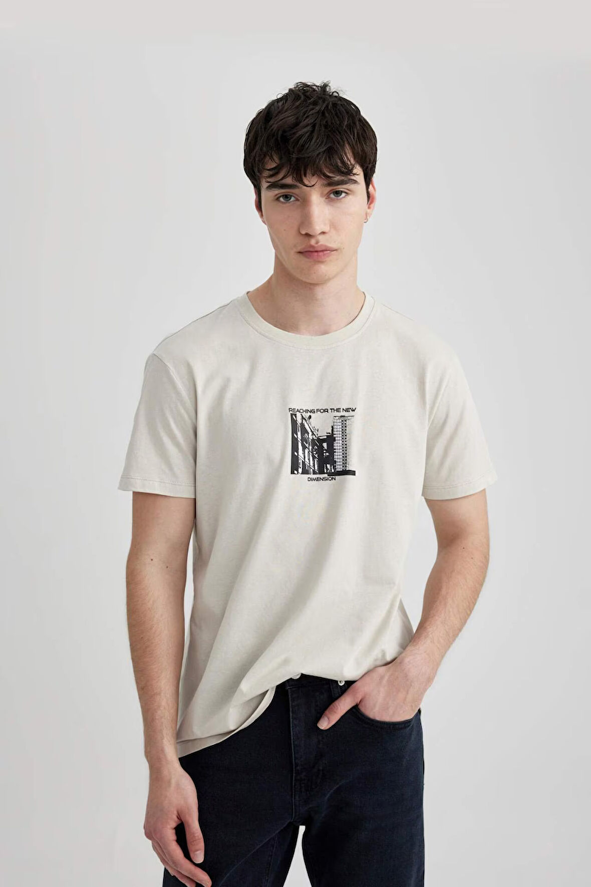 DeFacto %100 Pamuk Slim Fit Dar Kesim Bisiklet Yaka Baskılı Kısa Kollu Tişört C2133AX24AUGR437