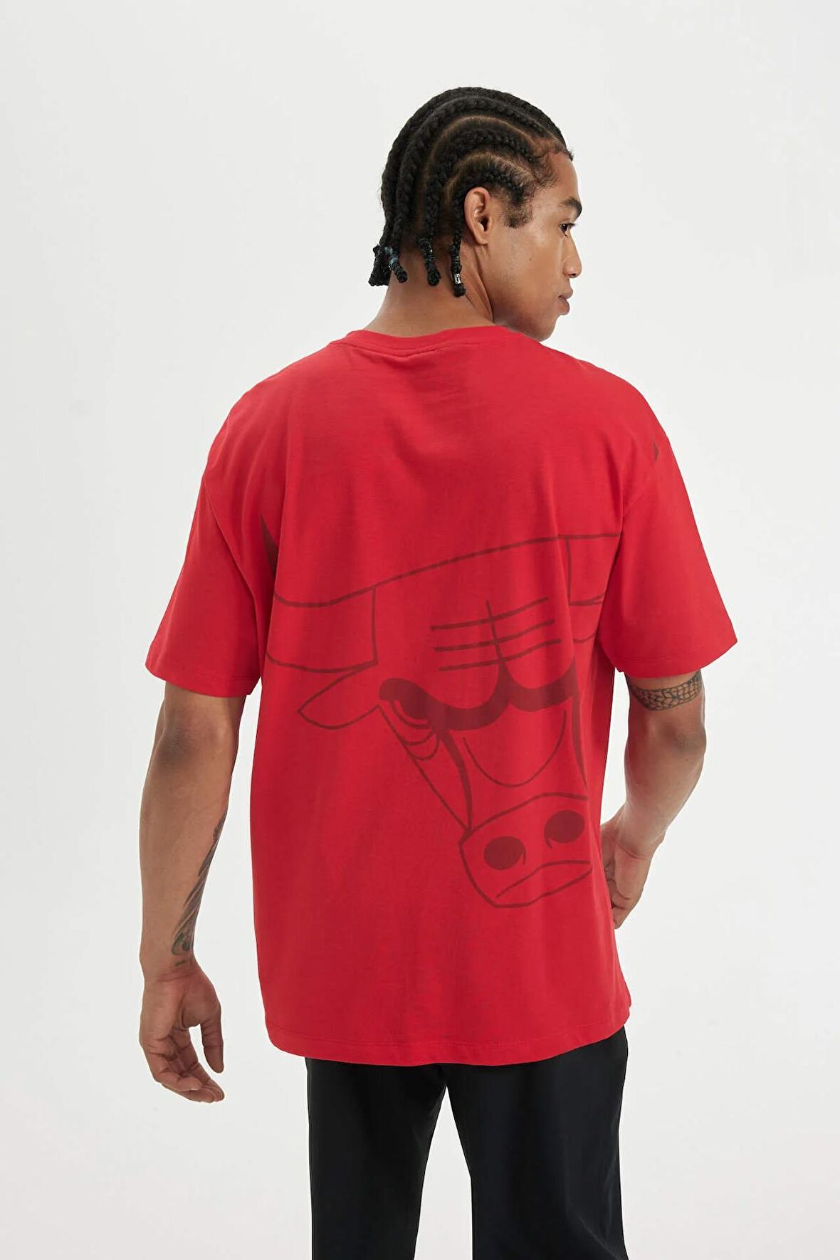 DeFactoFit NBA Chicago Bulls Boxy Fit Bisiklet Yaka Kısa Kollu Tişört B9891AX24SMRD303