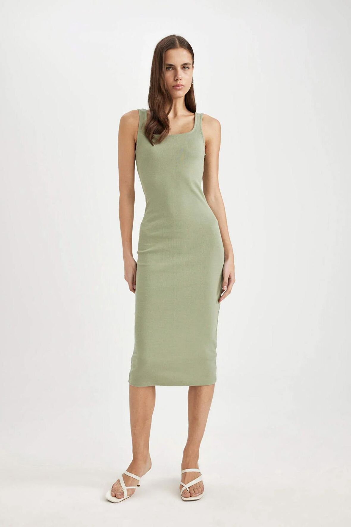 DeFacto Bodycon Vücuda Oturan Basic Düz Kare Yaka Fitilli Kaşkorse Kolsuz Midi Elbise Z7577AZ24SMGN701