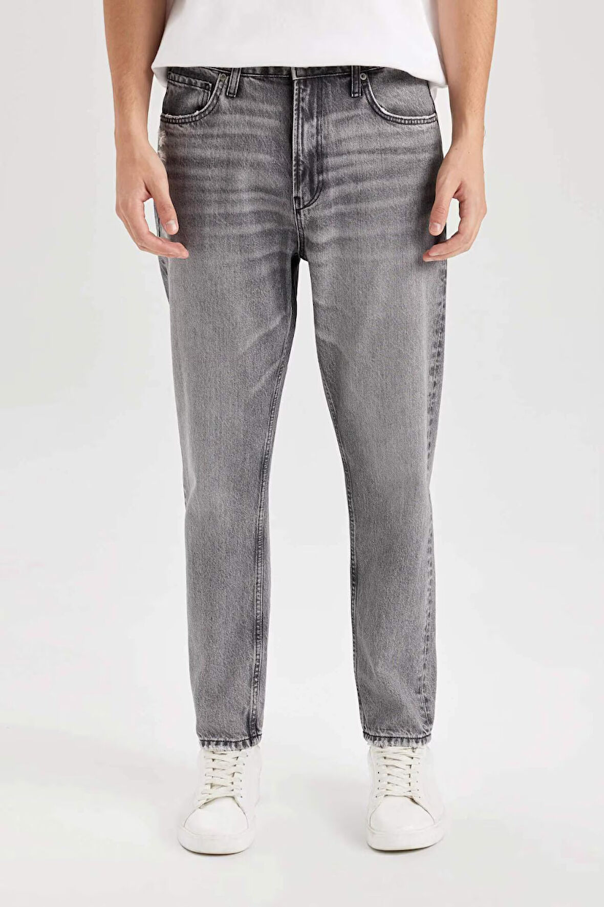 DeFacto %100 Pamuk 90's Slim Fit Dar Kalıp Yüksek Bel Dar Paça Jean Pantolon C6907AX24AUNM55