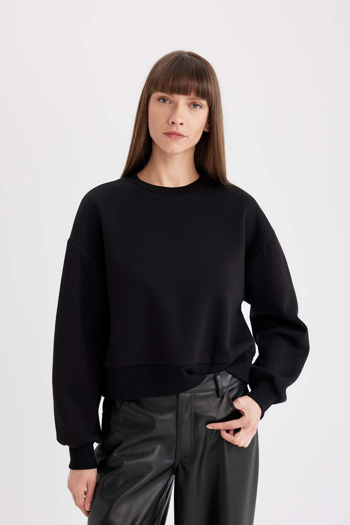DeFacto Boxy Fit Bisiklet Yaka Kalın Basic Düz Sweatshirt B8568AX24WNBK81