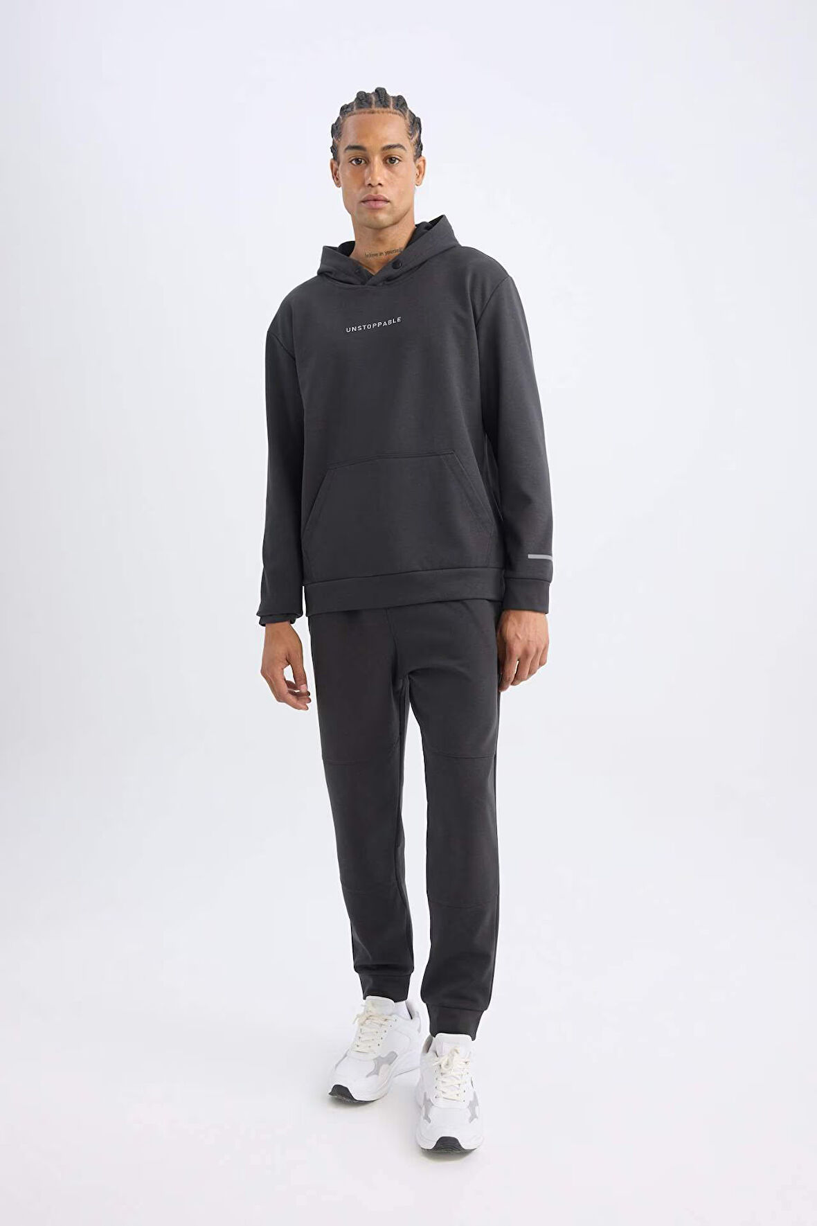 DeFactoFit Sporcu Jogger Eşofman Altı Skuba Dalgıç Kumaş Standart Fit Beli Bağcıklı Lastikli Paça D1898AX24AUAR231