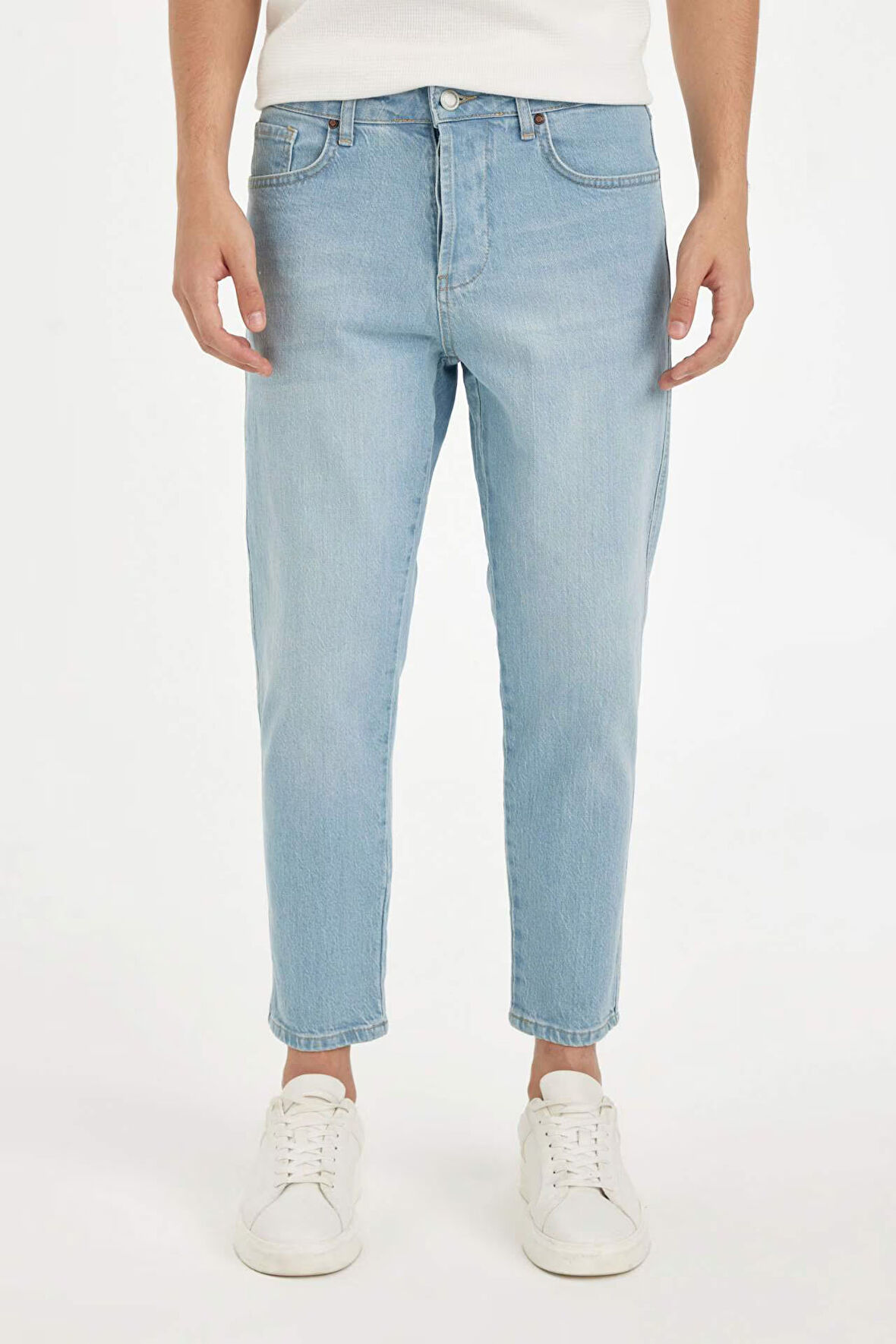 DeFacto Slim Cropped Fit Dar Kalıp Normal Bel Dar Paça Jean Pantolon D5837AX24AUNM39