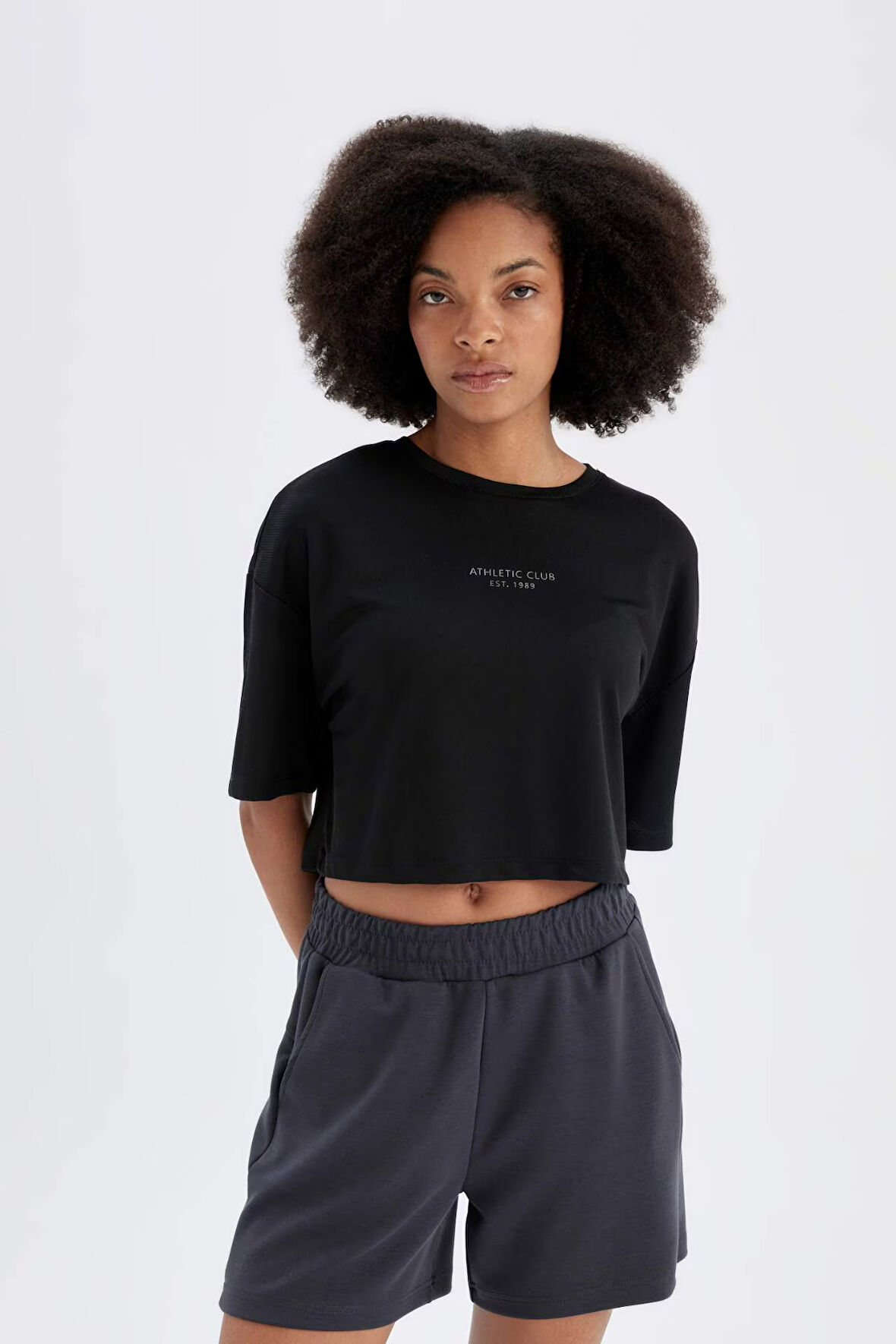 DeFactoFit Standart Fit Sporcu Kısa Paça Modal Şort D1278AX24HSAR231