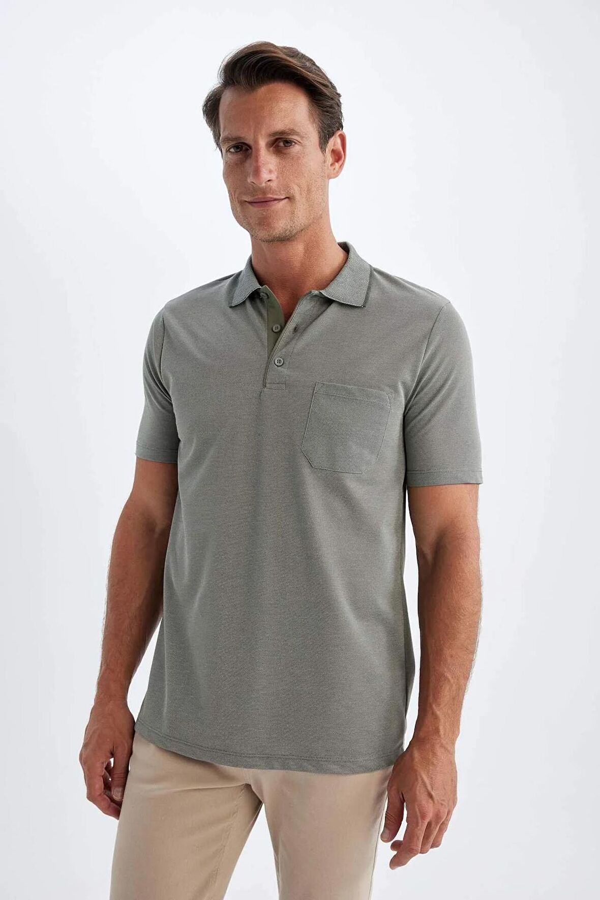 DeFacto Regular Fit Polo Yaka Basic Düz Kısa Kollu Pike Tişört X7133AZ24SMKH432