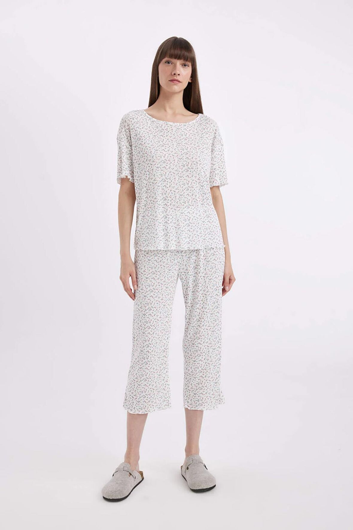 DeFacto Regular Fit Desenli Kısa Kollu Pijama Takımı-Fall in Love D1537AX24SMWT46