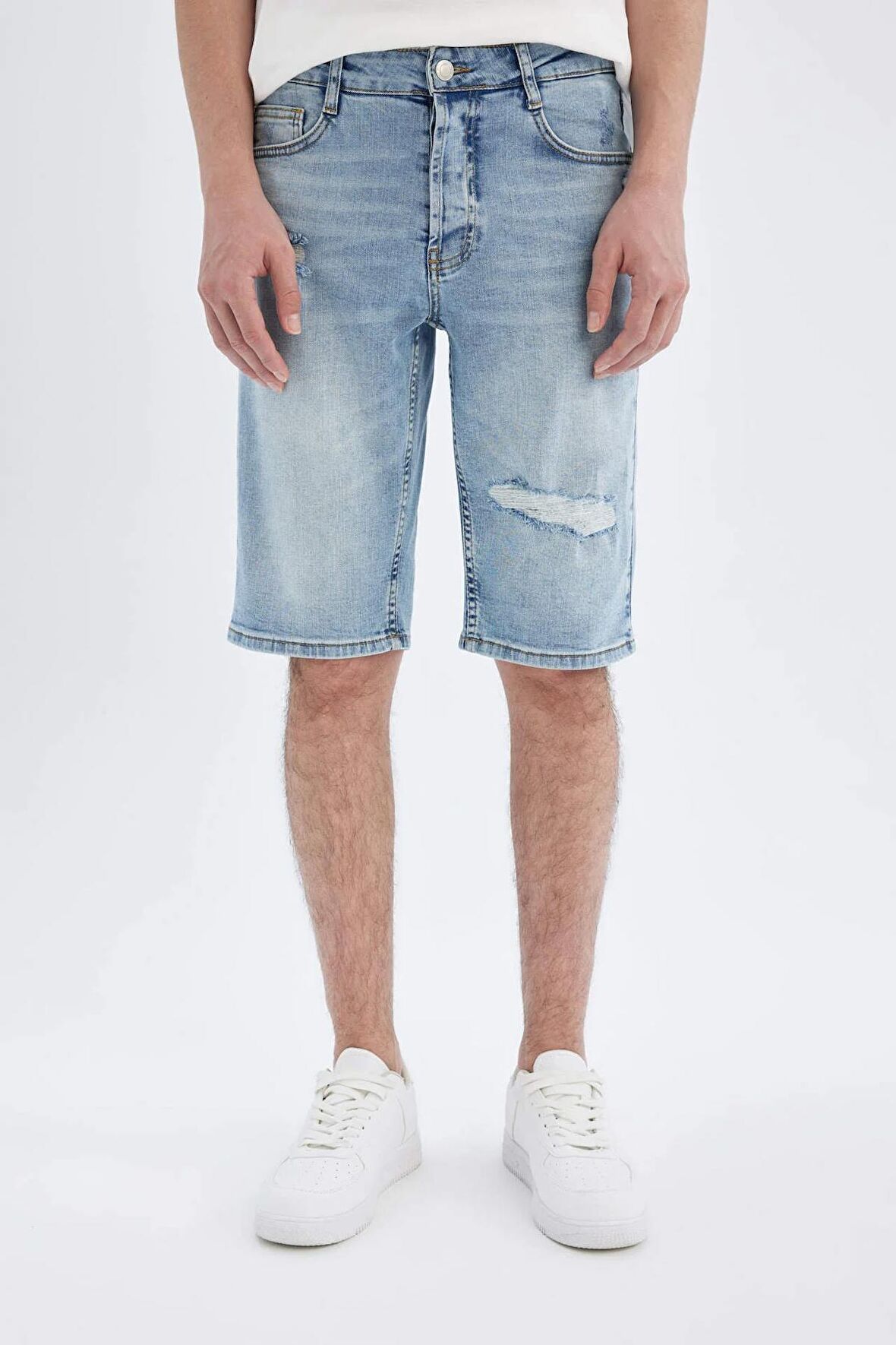 DeFacto Slim Fit Dar Kesim Jean Bermuda Şort C2696AX24SMNM39