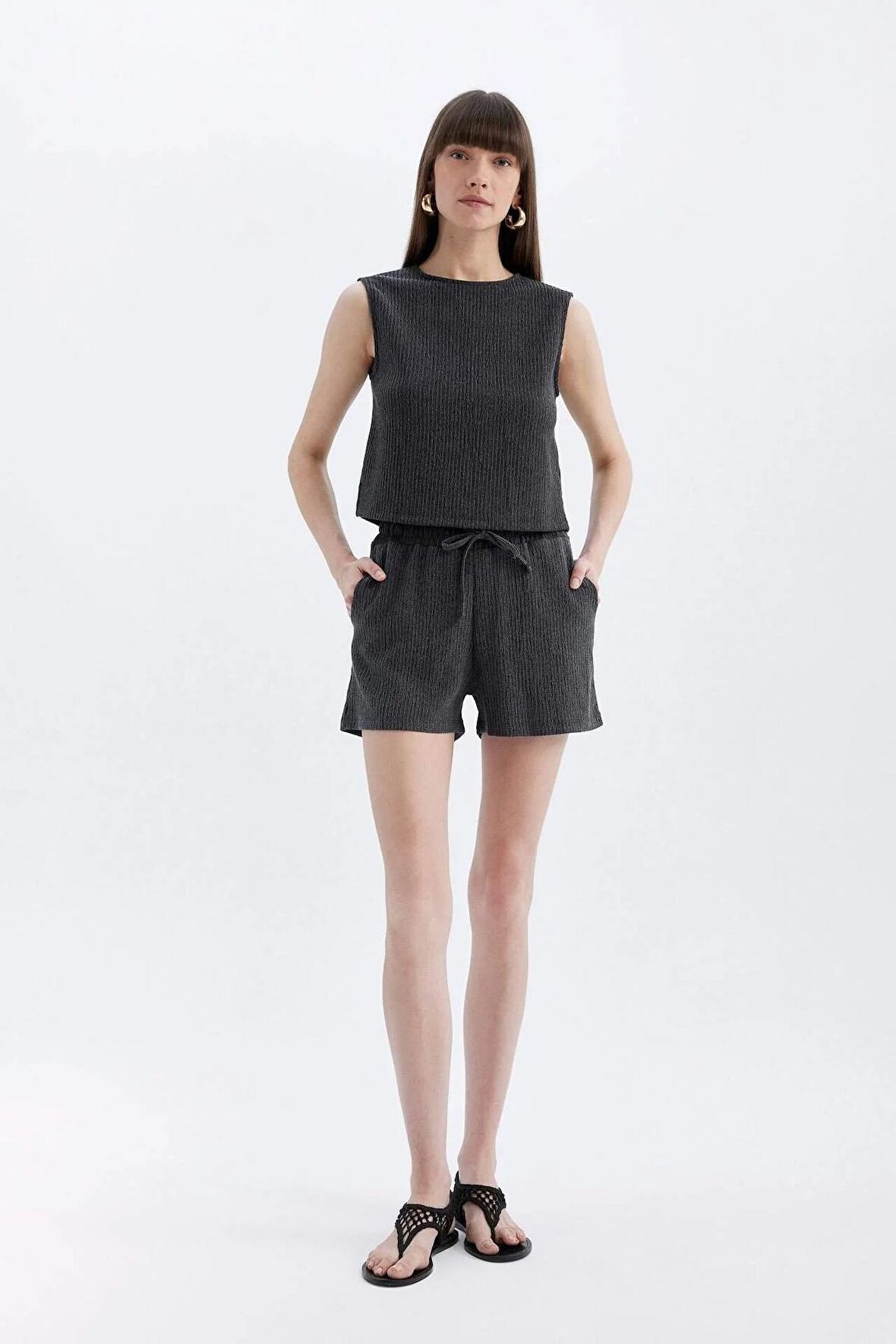 DeFacto Regular Fit Normal Bel Casual Düz Paça Bürümcük Şort D0568AX24SMAR148
