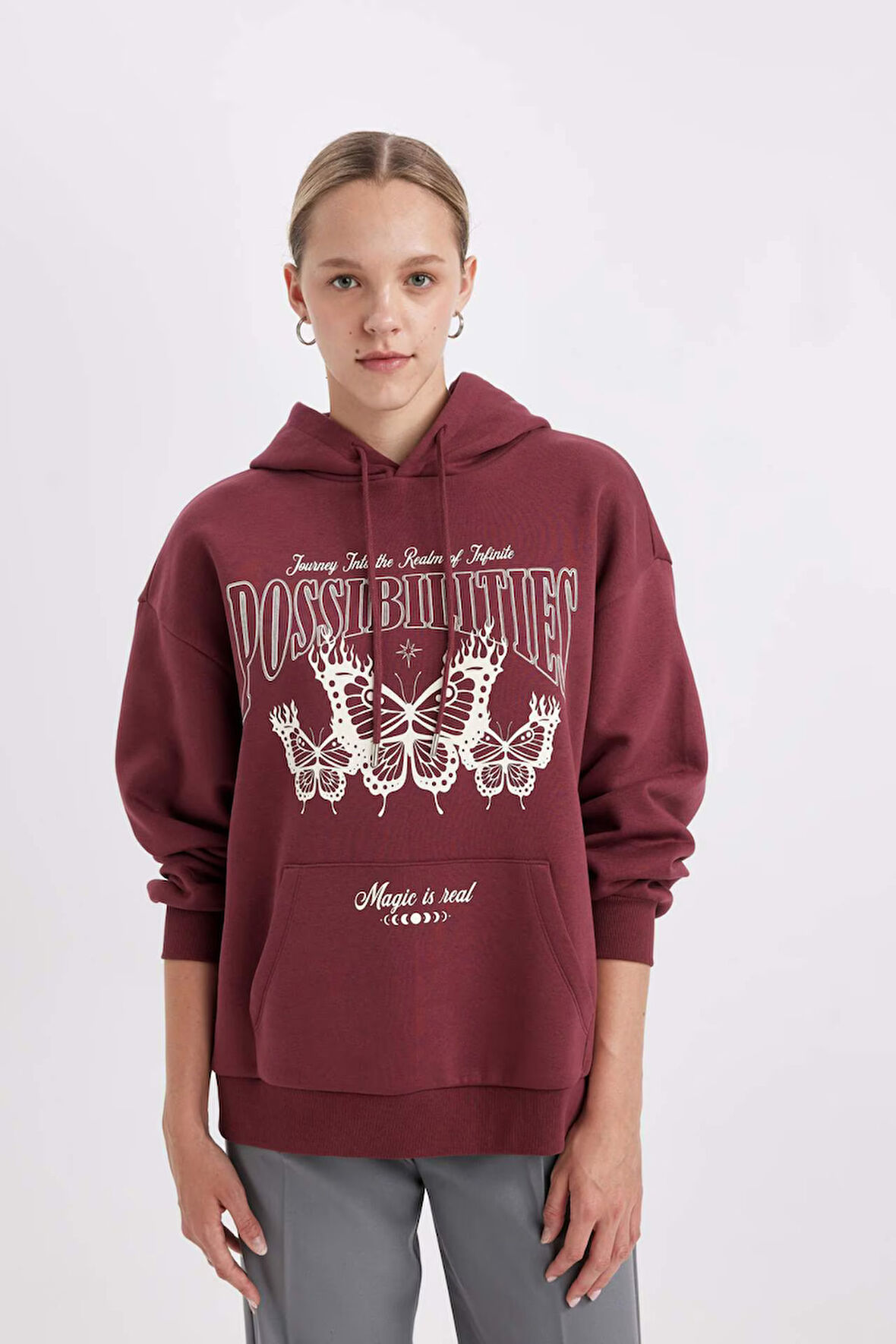 DeFacto Oversize Geniş Kalıp Kapüşonlu Baskılı Kalın Sweatshirt C7816AX24WNBR237