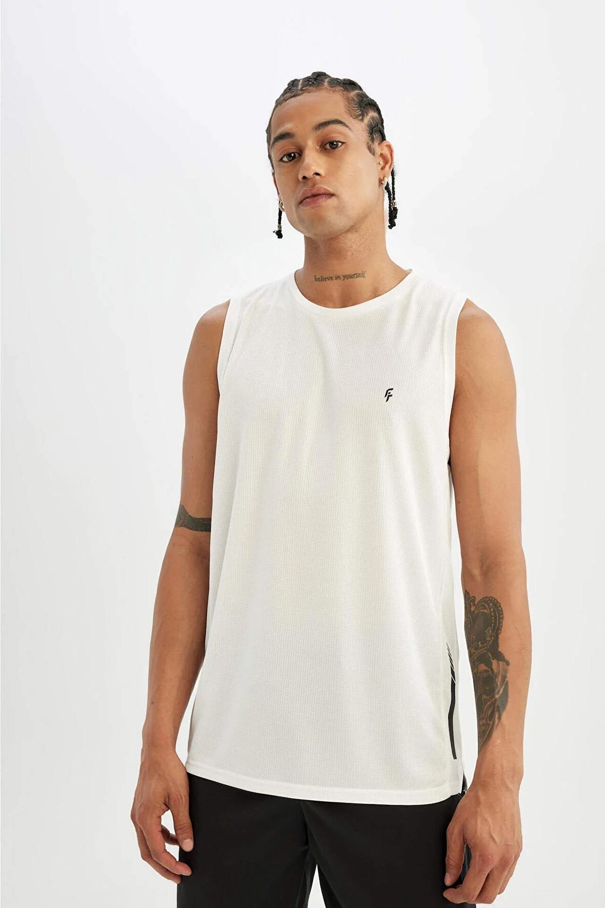 DeFactoFit Slim Fit Dar Kesim Baskılı Bisiklet Yaka Ağır Kumaş Sporcu Atlet A1736AX24SMWT80