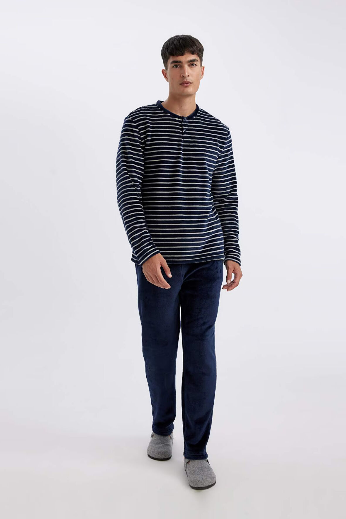 DeFacto Pijama Takımı Regular Fit Polar Bisiklet Yaka Çizgili Uzun Kollu Üst Alt A3443AX24WNNV135